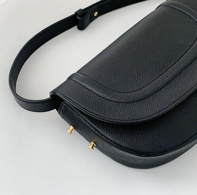 <韓國代購> LAIDBACK LONI EMBO