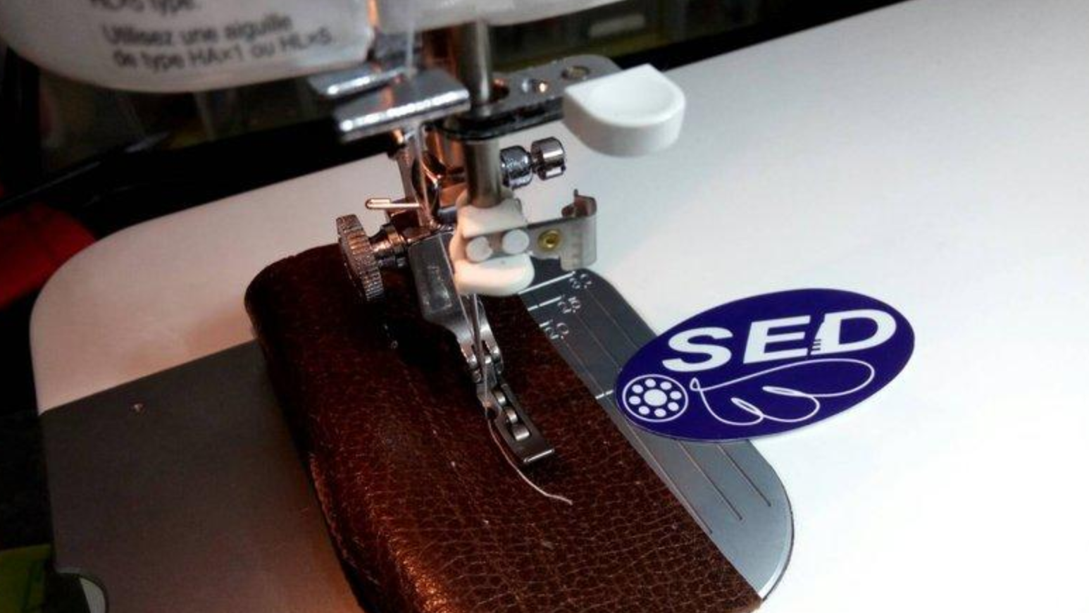 精品滾輪壓線縫單邊拉鍊