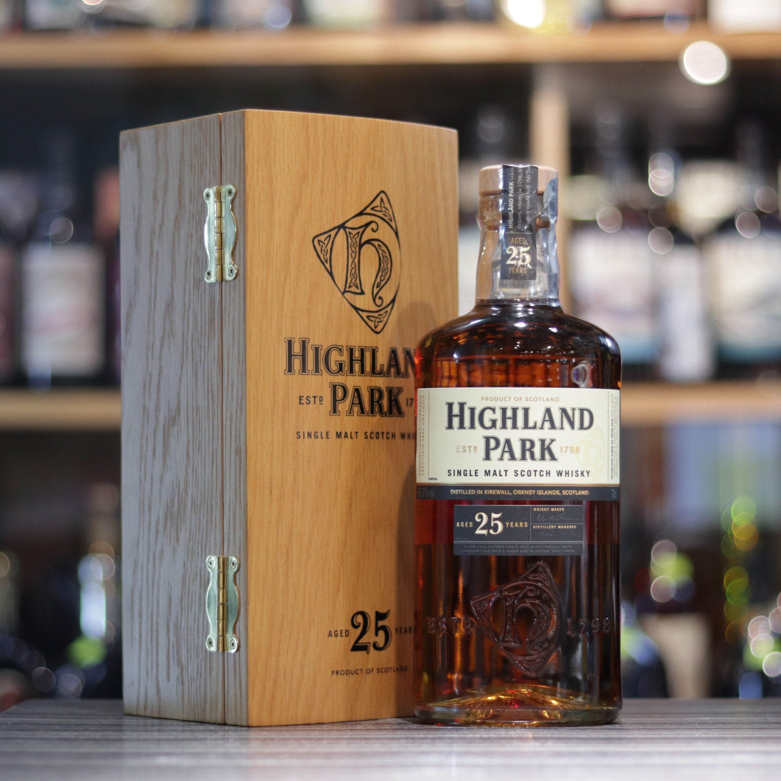 Highland Park 25 Year Old Old Bottling (2012) - 70cl/45.7%