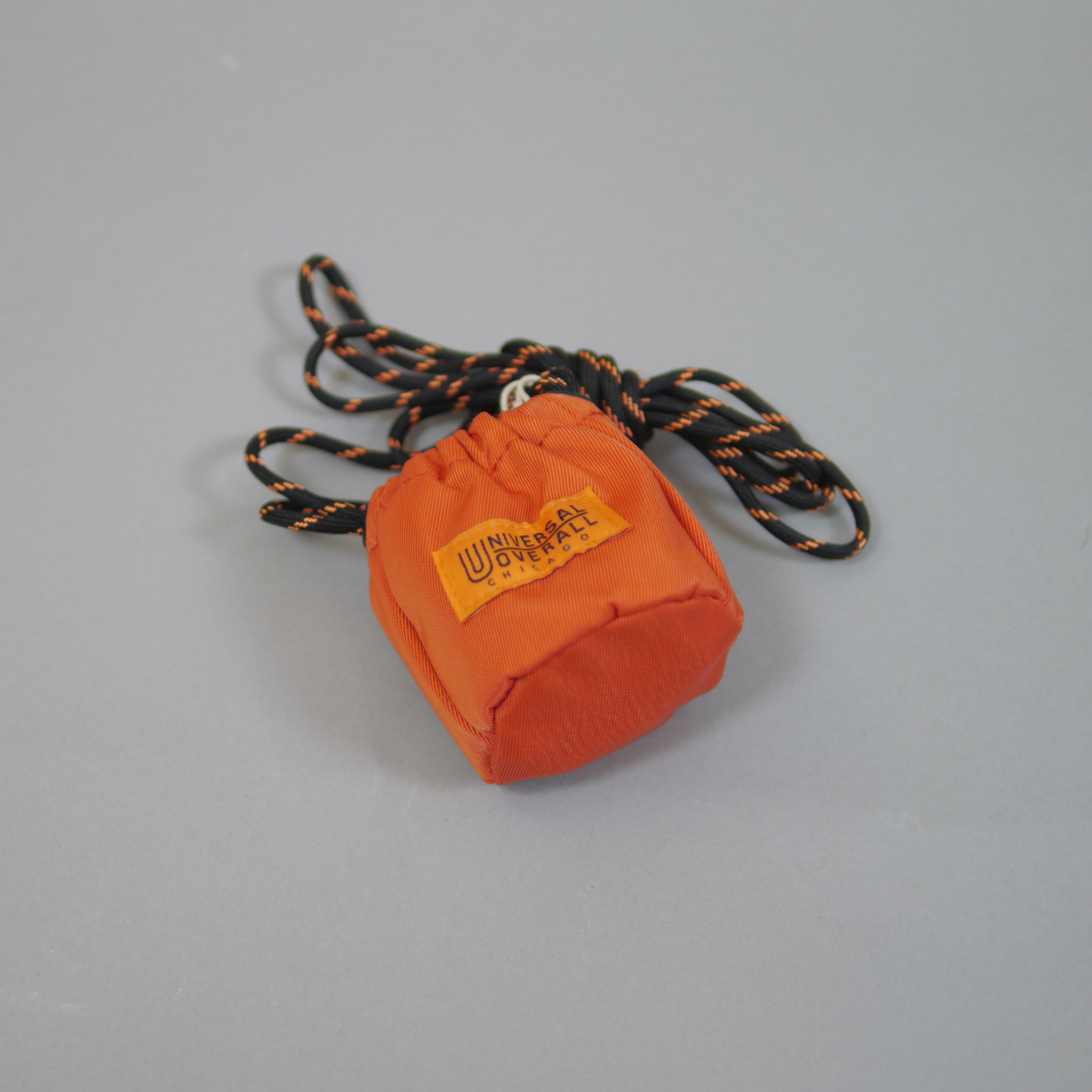 UNIVERSAL OVERALL Navel Drawstring Pouch ╭ 4色 ╮