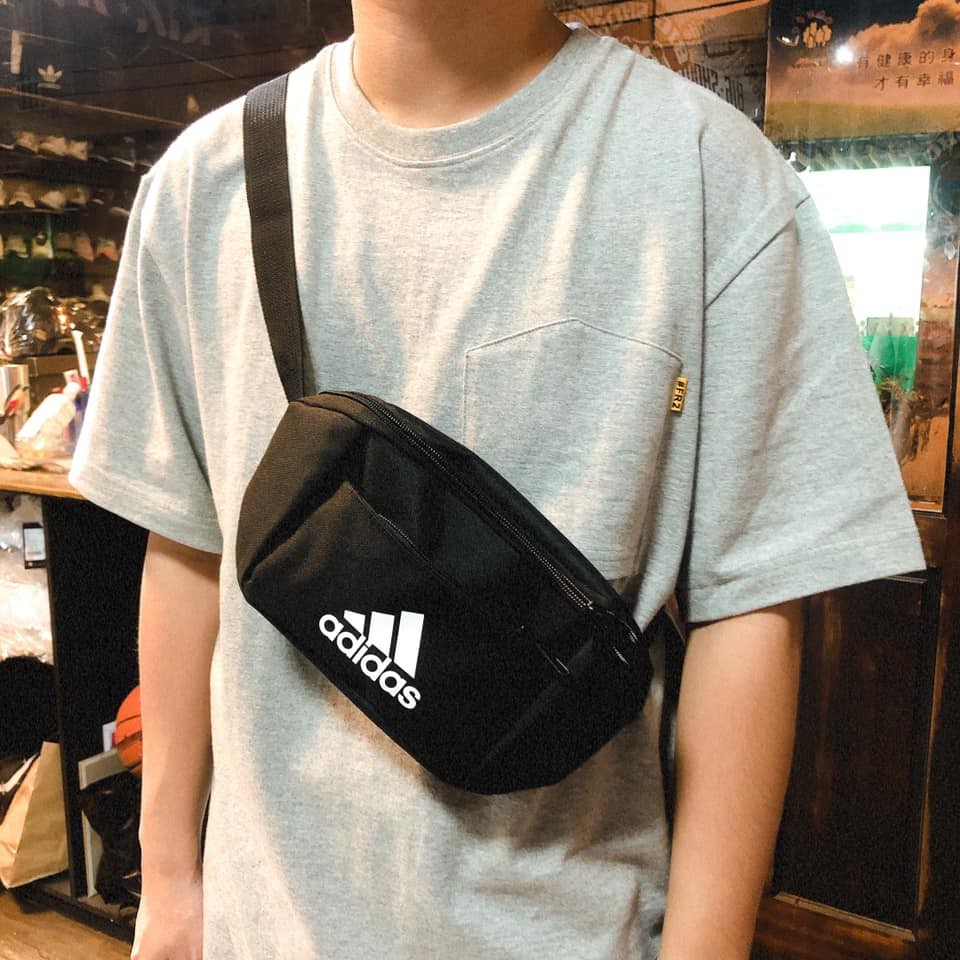 Adidas 經典logo 側背腰包 ed6876