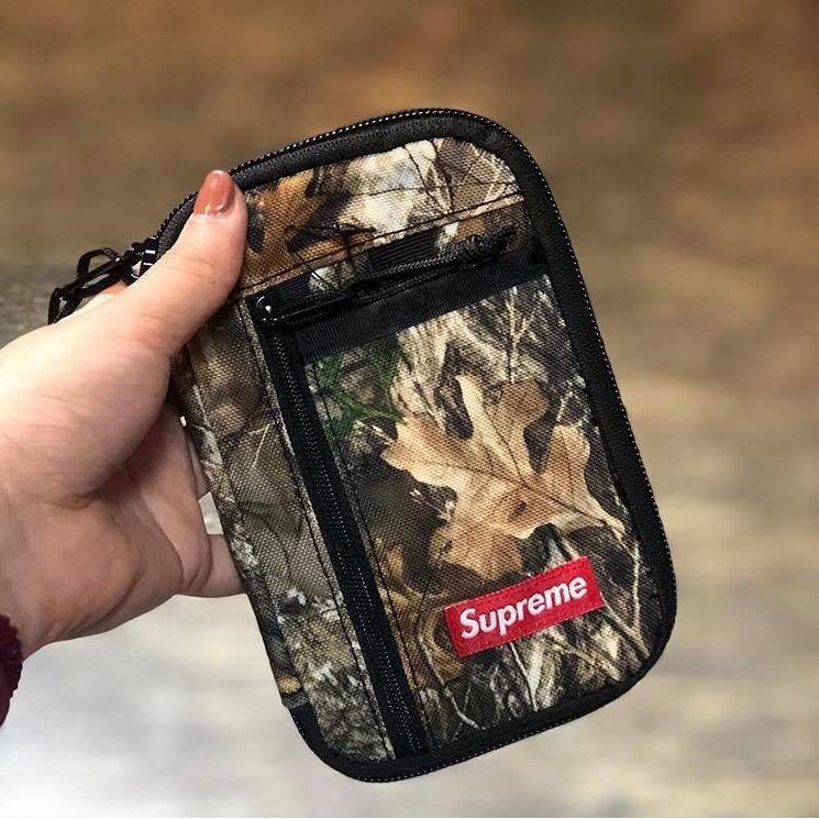 Supreme 47th Wallet fw19 b12 四色收納小包 錢包