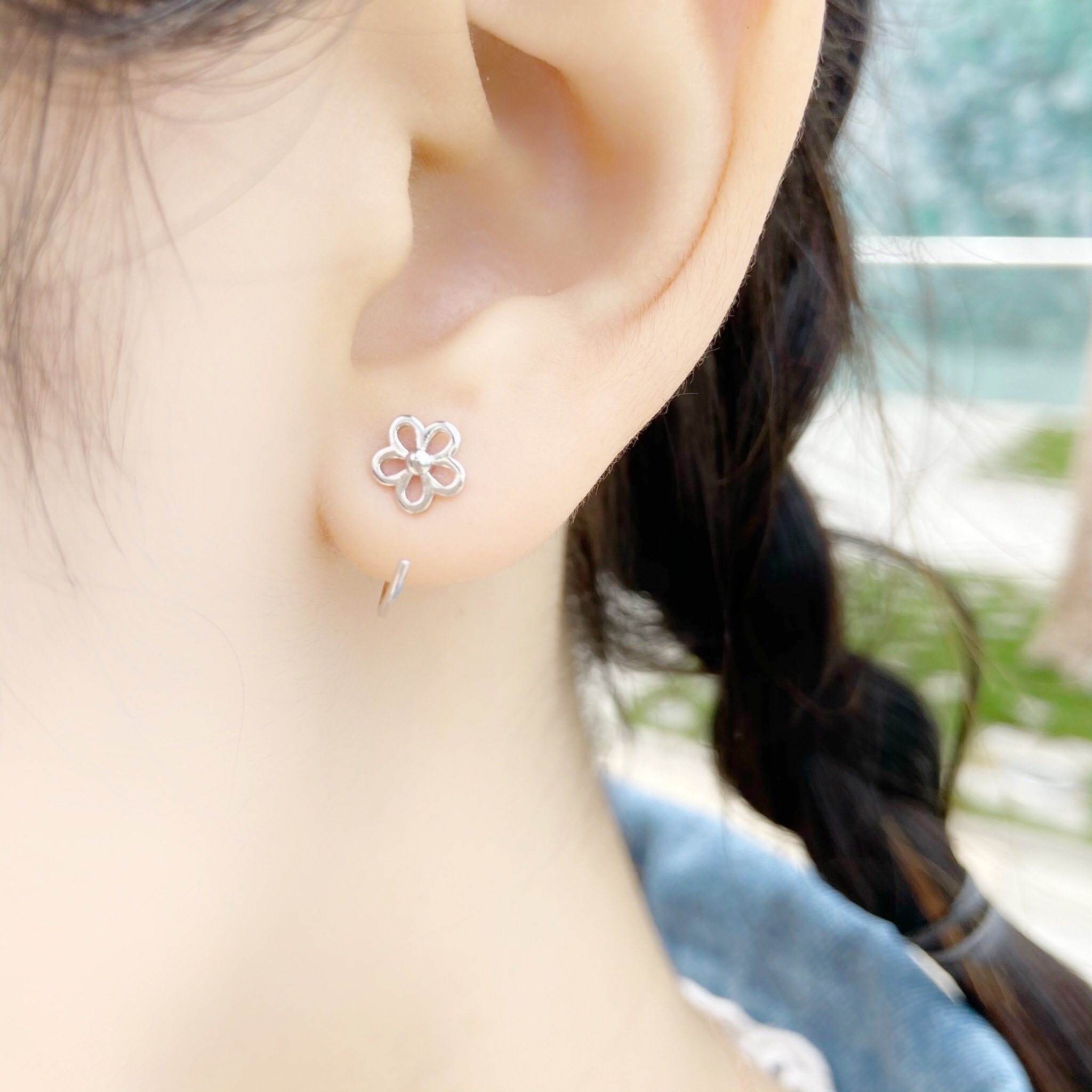 | 925 Silver・White Gold | Little Flower Earrings （Gold / Silver） | EA0348 |