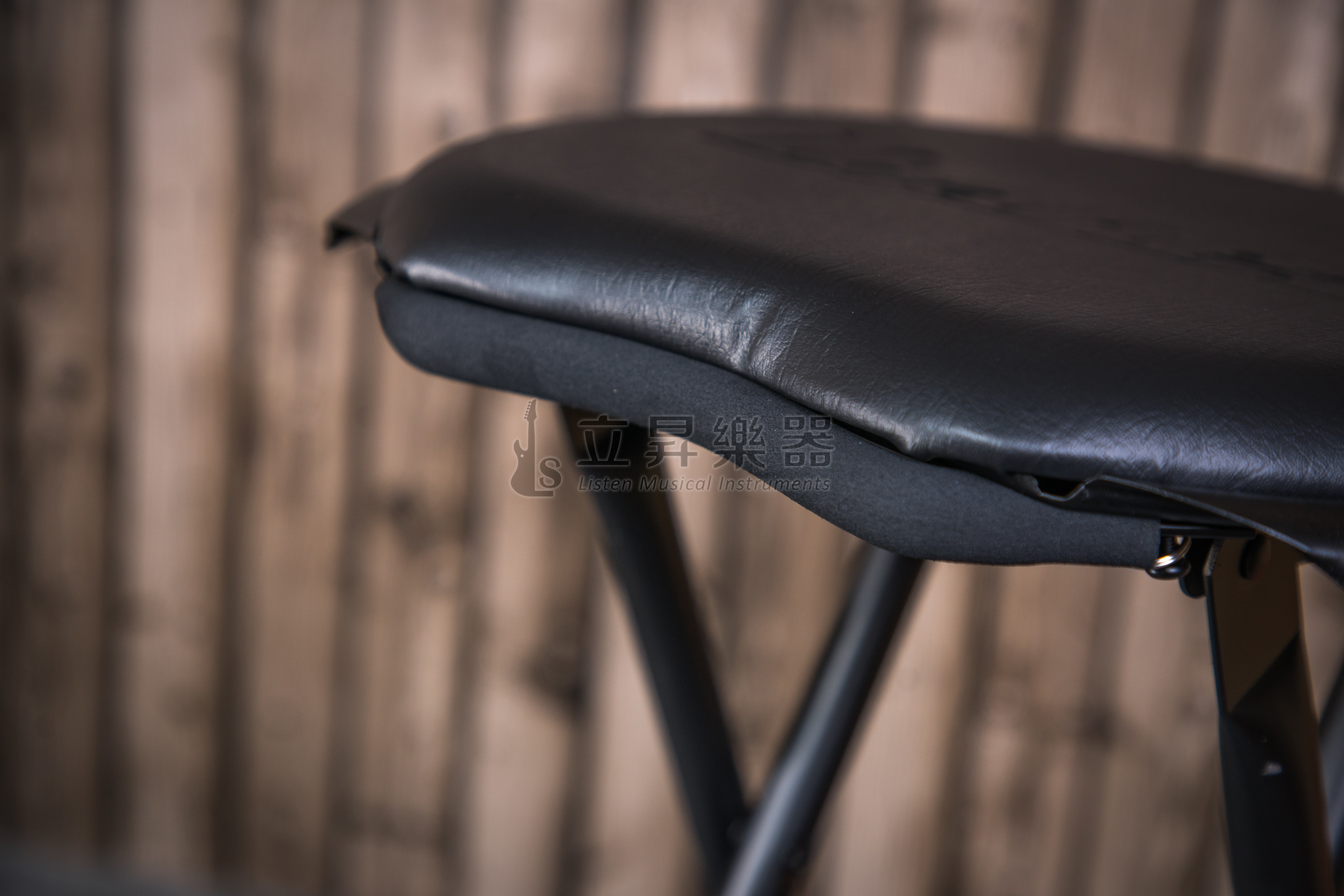 Ibanez Ibanez IMC50FS 可折疊攜帶 吉他架／表演椅／彈奏椅／街頭藝人／摺疊椅 公司貨 第 3 張圖片｜三峽吉他 / Bass