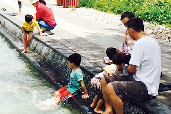 台肥,台海生技,花蓮景點,台灣海礦館,免費景點,免門票,花蓮旅遊,花蓮好玩,免費停車,神社,台肥構內社,防空洞,泡腳,足浴,深層海水,冰涼,親子DIY,台肥集團,海洋深層水,乖乖