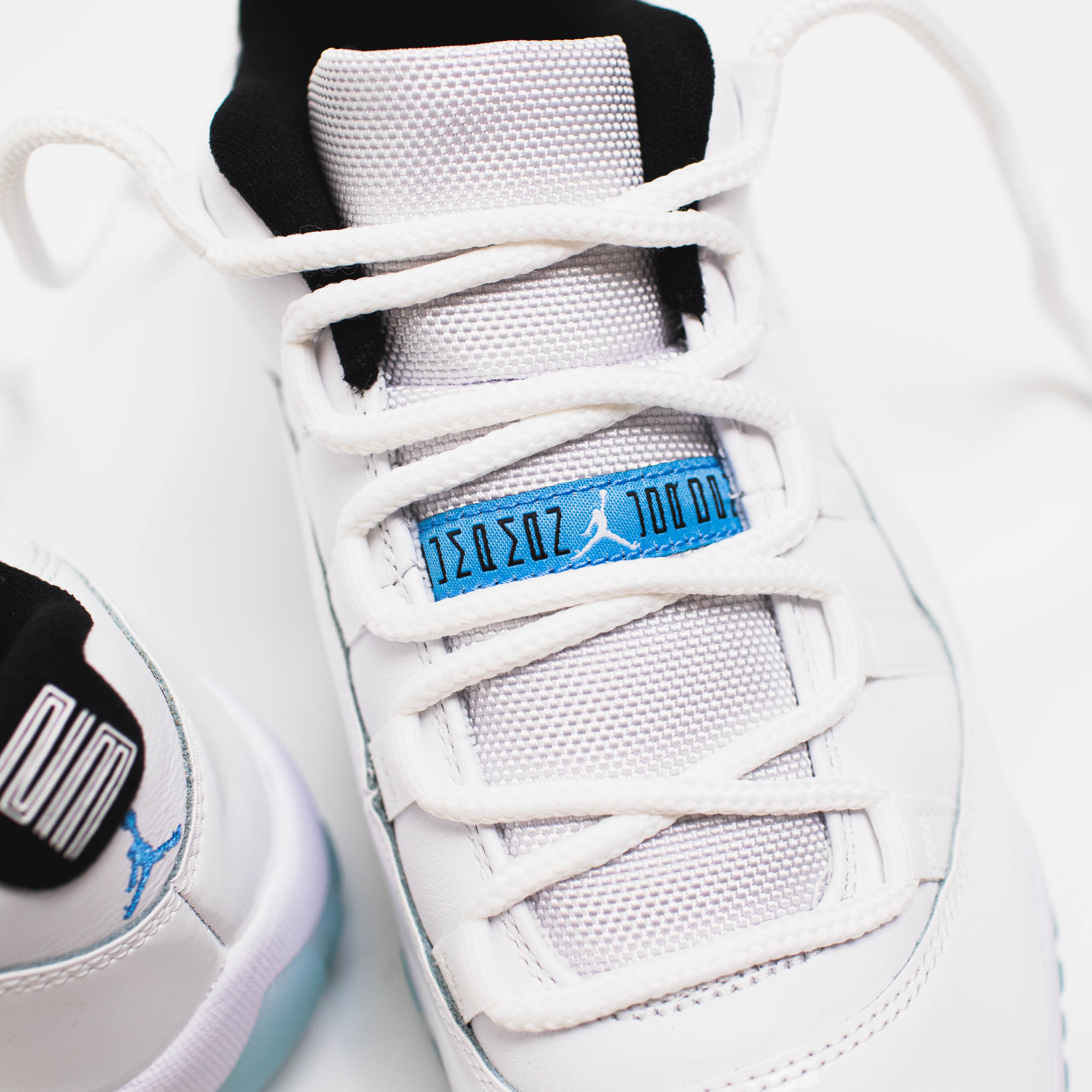 Jordan 11 low cut blue best sale