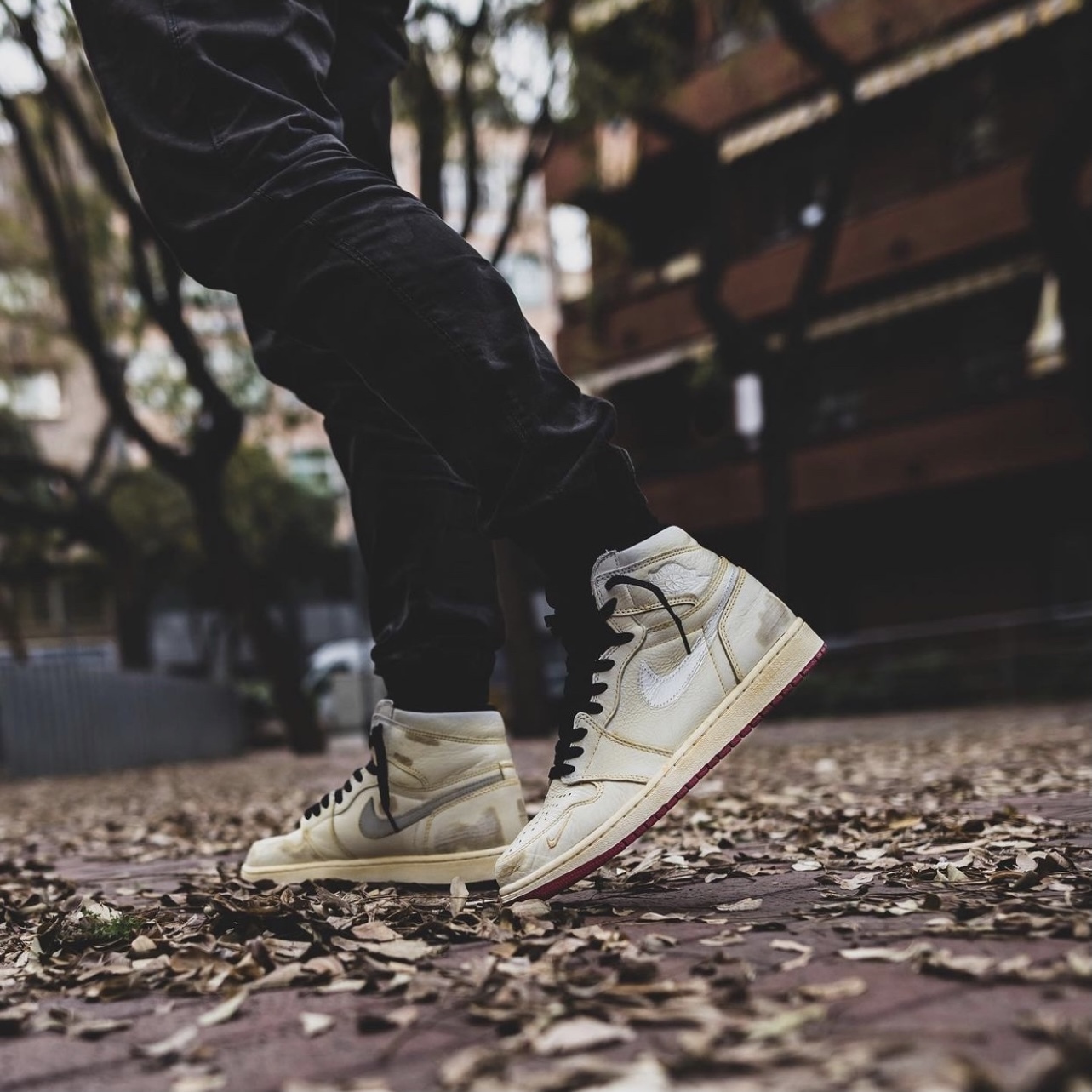 NIGEL SYLVESTER × NIKE AIR JORDAN RETRO HIGH OG 尿漬