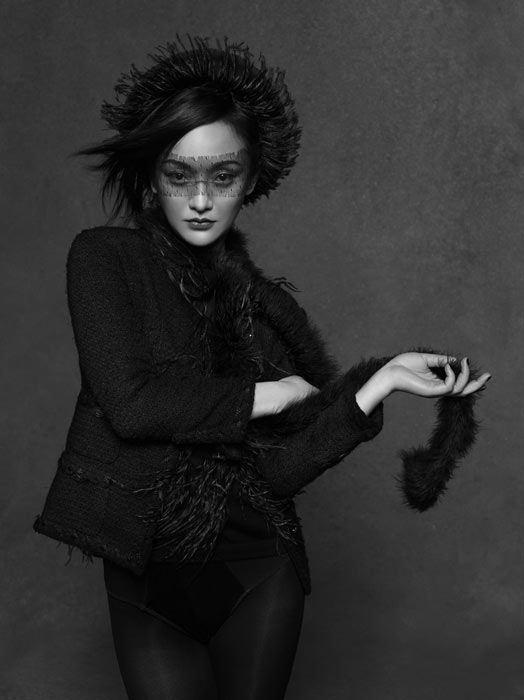 【車庫服飾】Chanel "The Little Black Jacket"攝影展 小黑外套 展覽 名人 海報