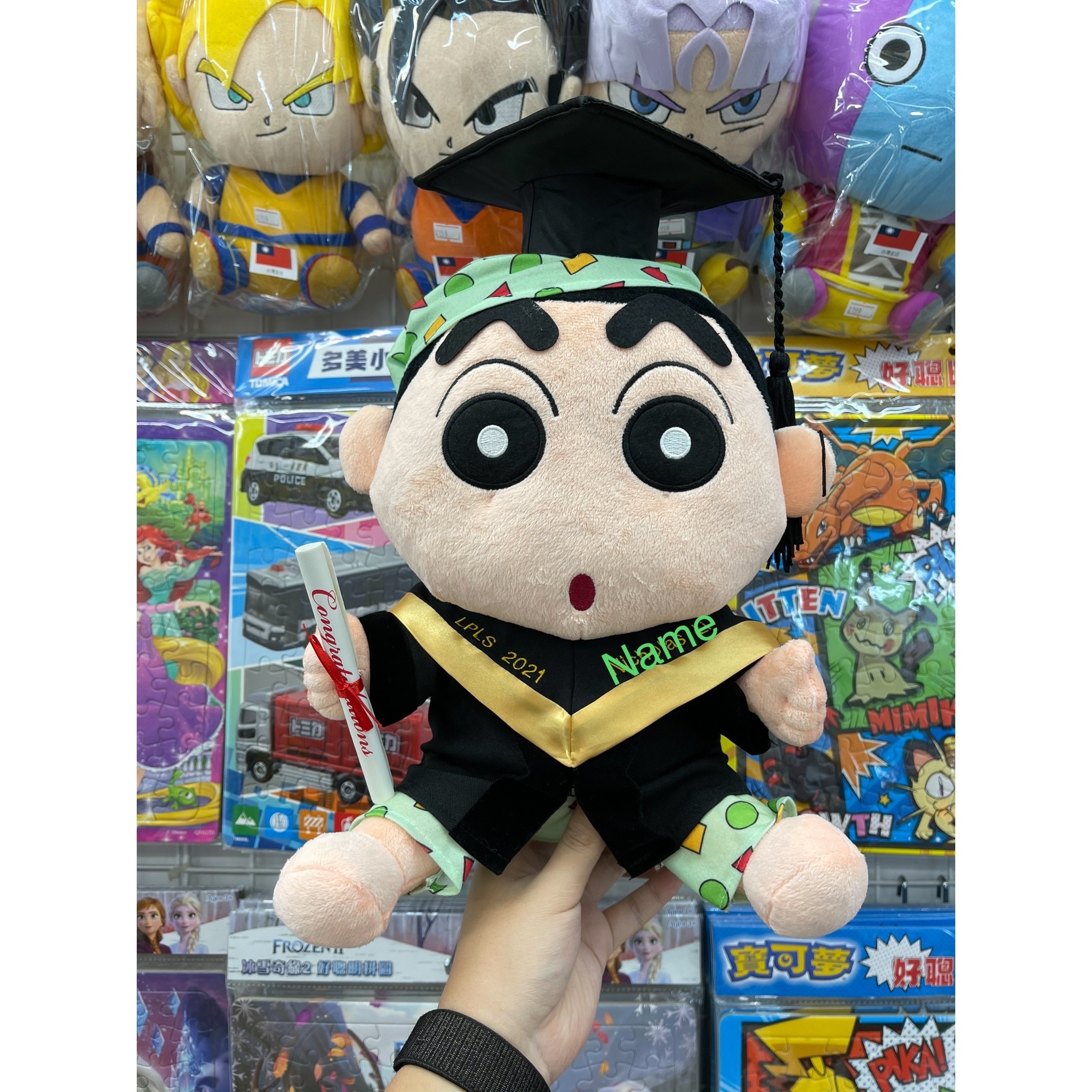 蠟筆小新畢業公仔