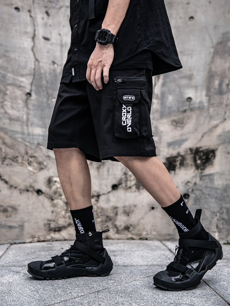 黑色抽繩機能工裝五分褲