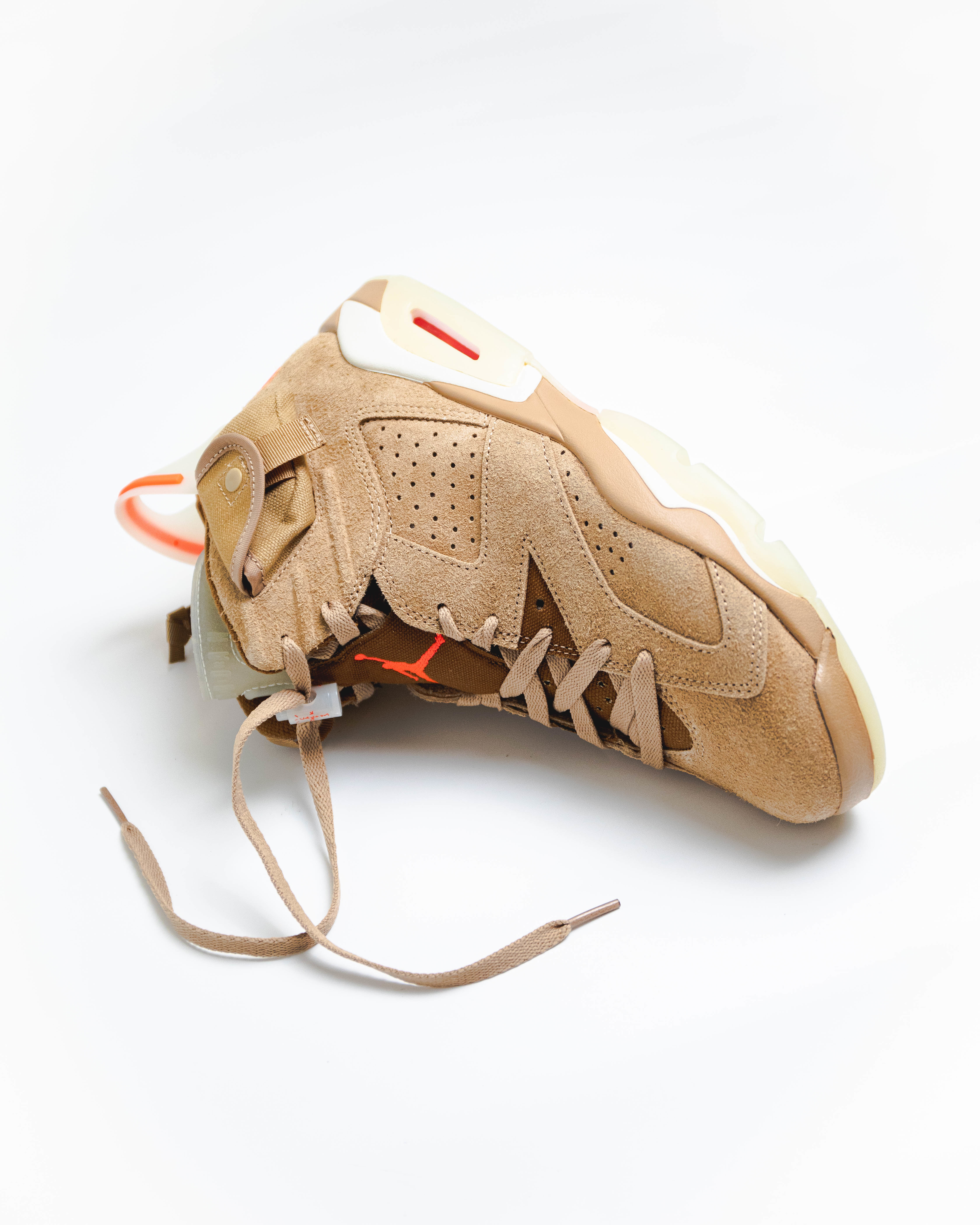 [現貨] Travis Scott x Air Jordan 6 Retro "British Khaki"  DH0690-200