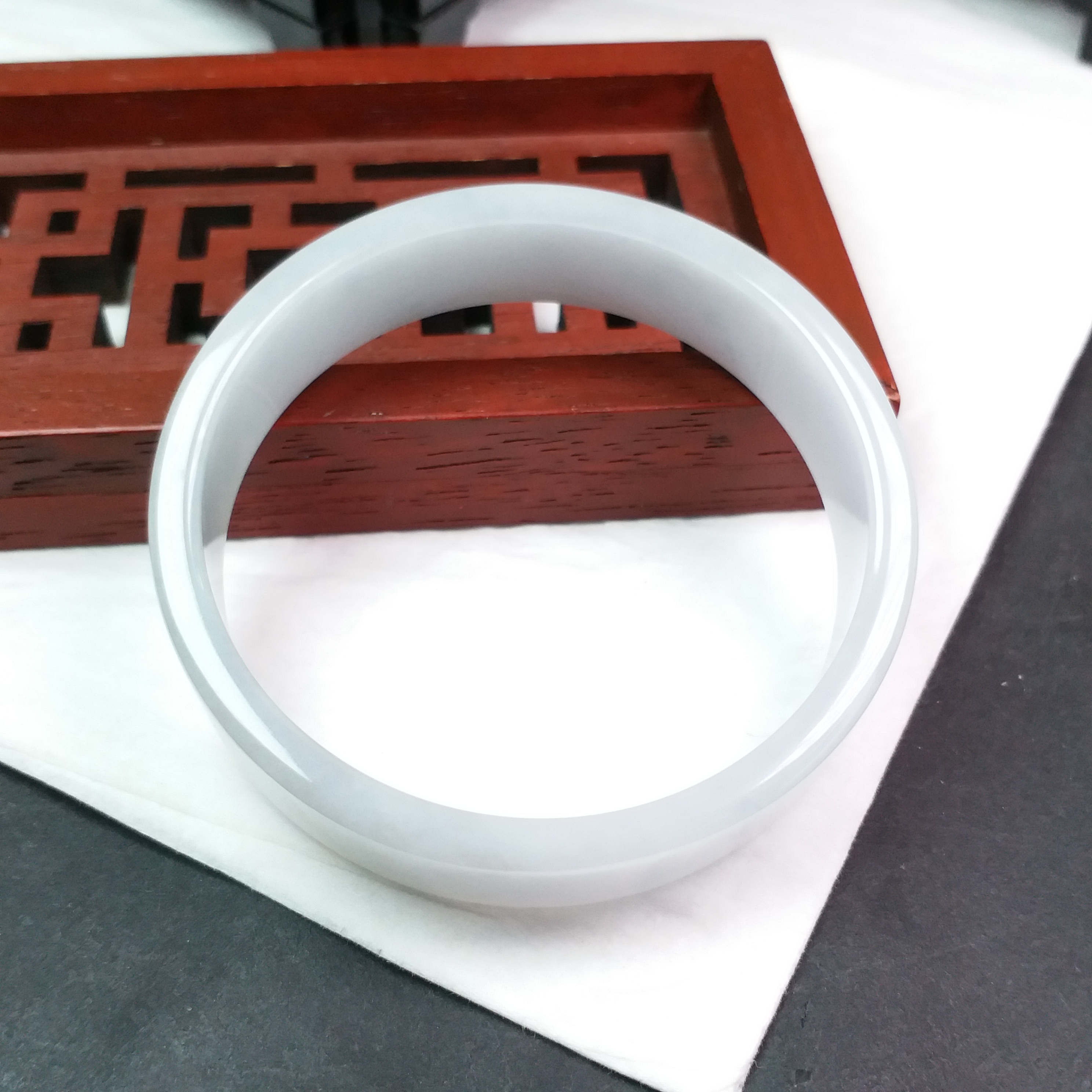 J1853 冰糯淡綠京玉鐲 53.5mm (1.43)