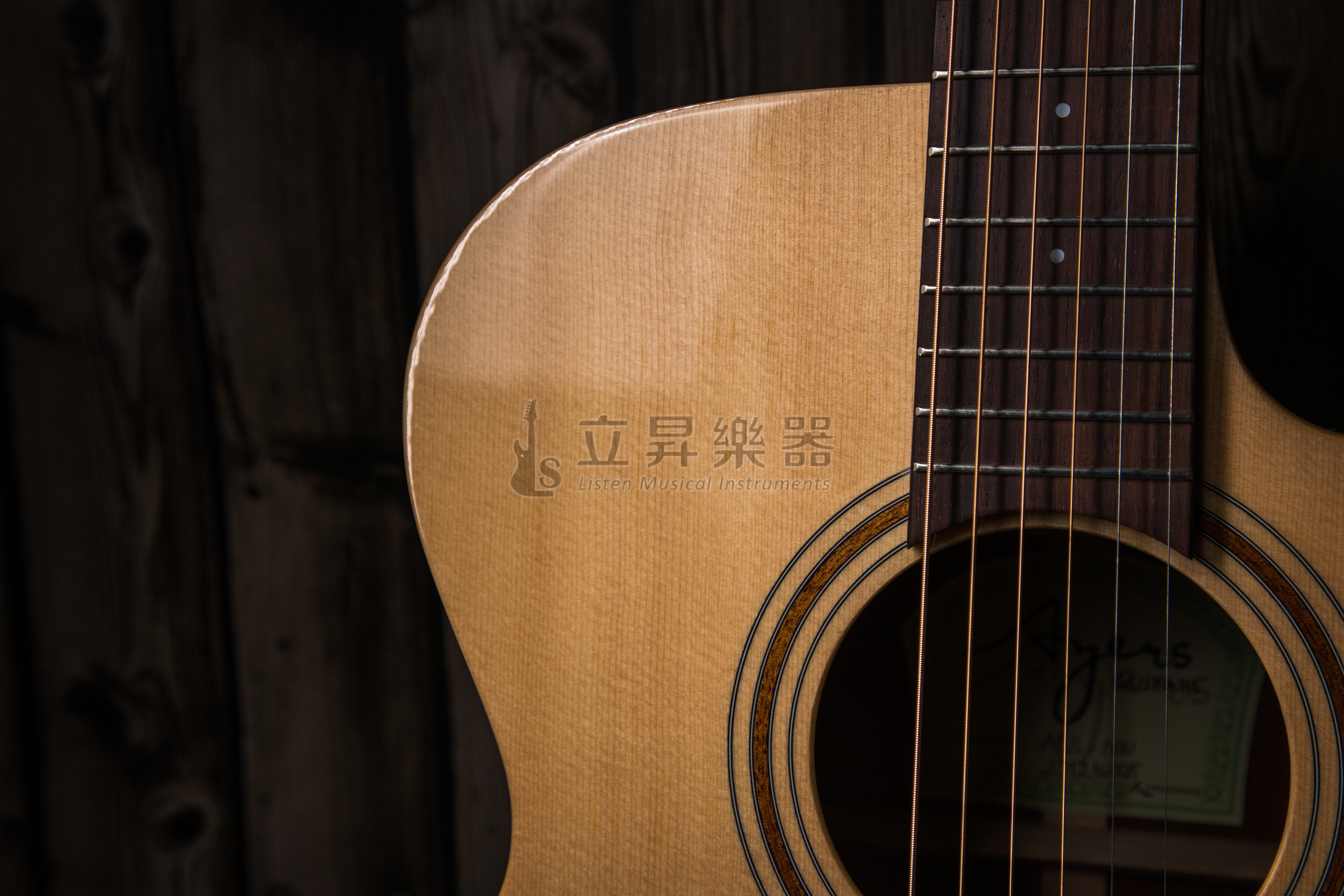 Ayers ACS-NW 雲杉木面單板 侧背桃花心木單板 缺角 全單板木吉他 亮面漆 小太陽標誌 附原廠厚袋 第 6 張圖片｜三峽吉他 / Bass