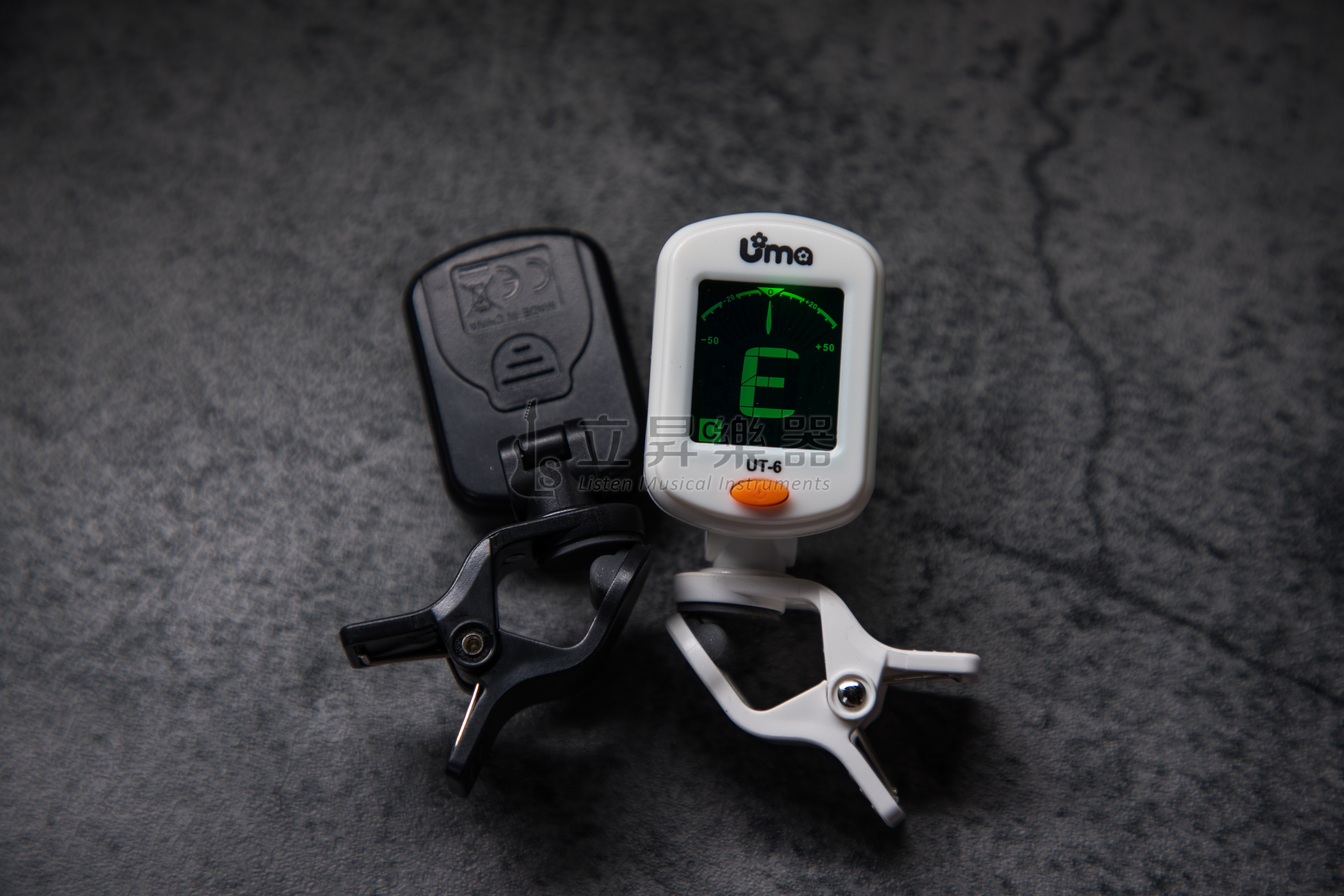 Uma UT-6 夾式調音器 2021新款式 黑 白 全頻 調音器 吉他調音器 烏克麗麗調音器 貝斯調音器 小提琴調音器 第 3 張圖片｜三峽烏克麗麗