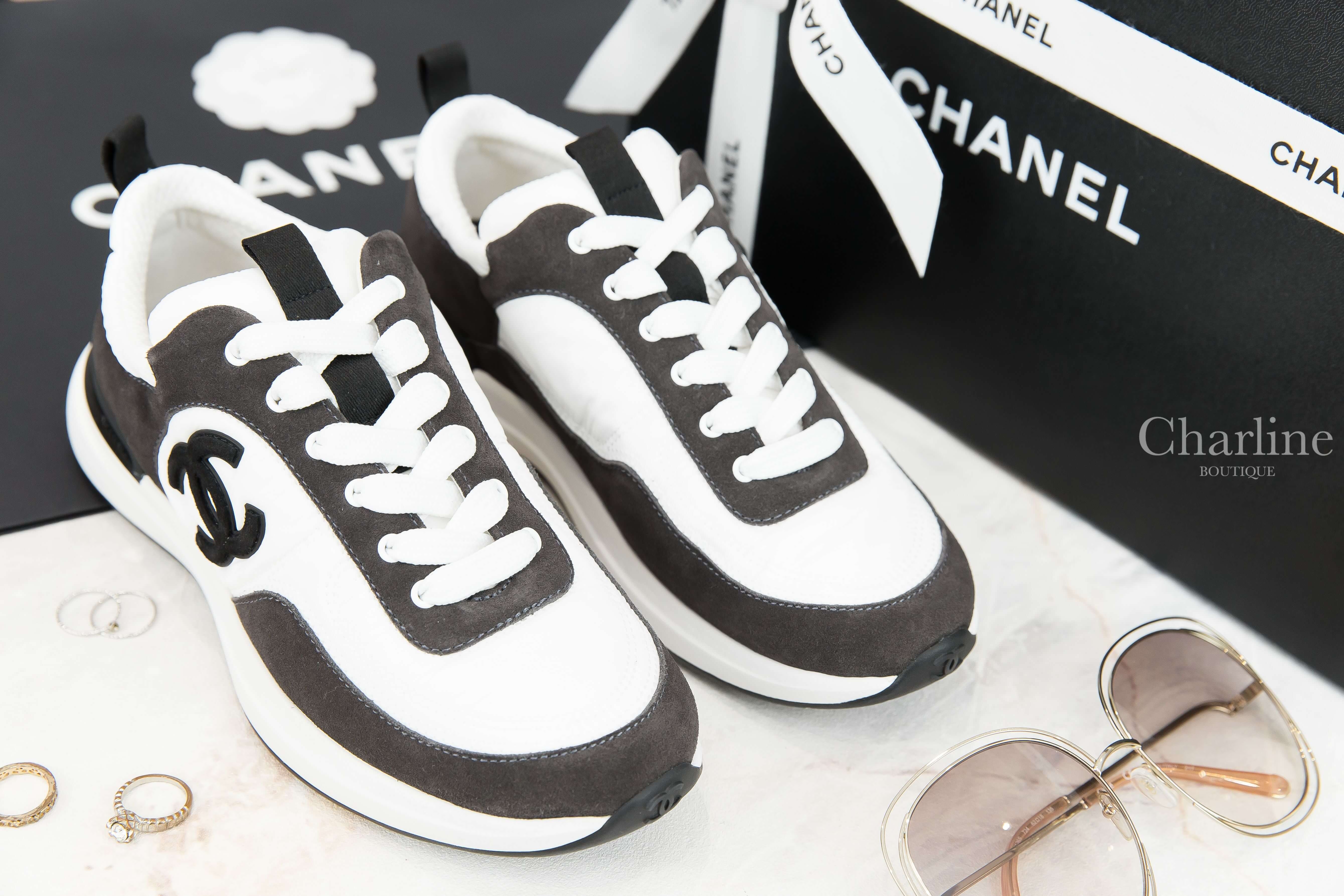 Chanel Trainers 白色尼龍拼黑麂皮黑CC小牛皮運動鞋