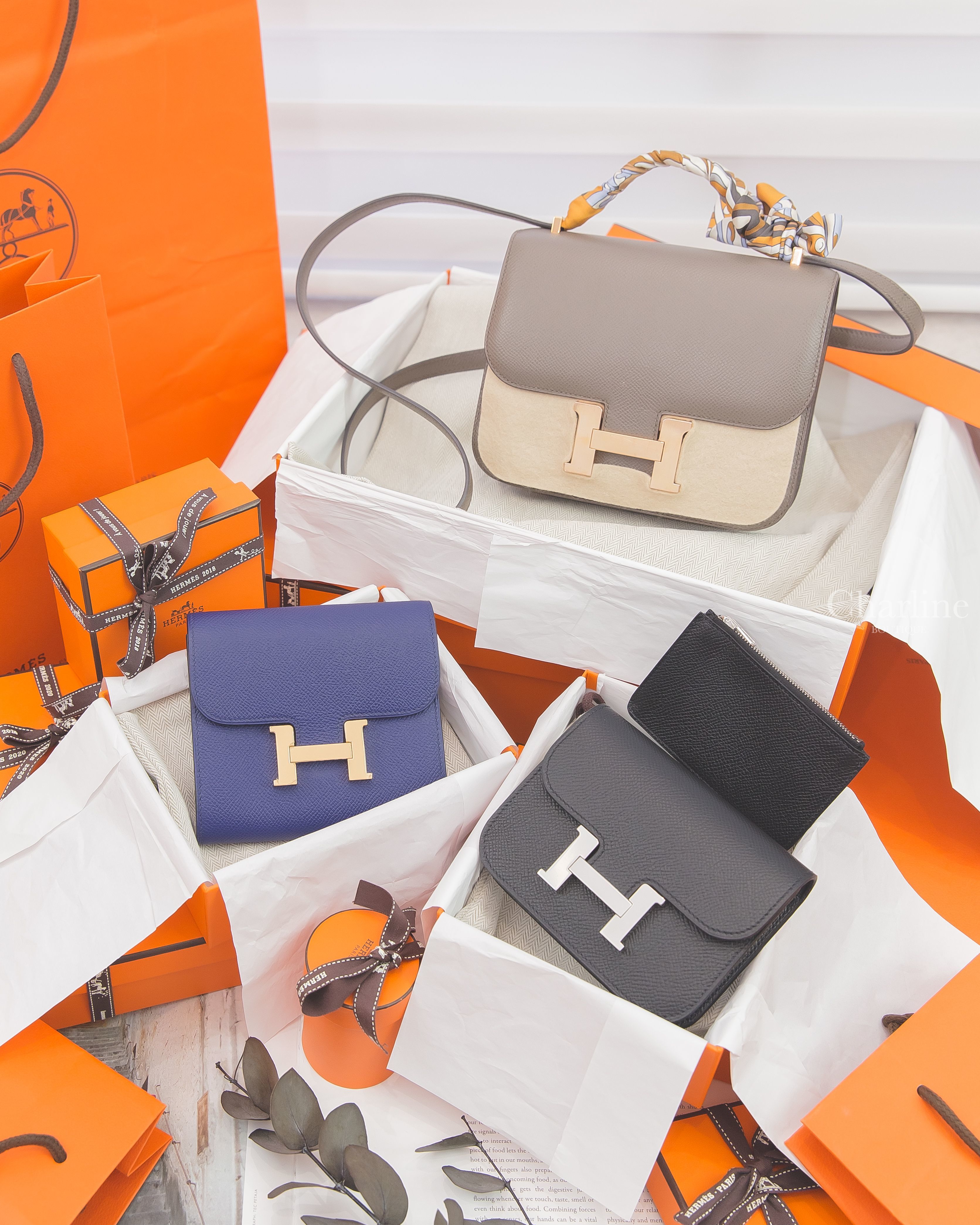 Hermès Constance Compact 水墨藍金釦短夾,Hermès Mini Constance 8F 錫器灰玫瑰金釦,Hermès Constance Slim 黑色銀釦短夾-Charline Boutique 精品代購