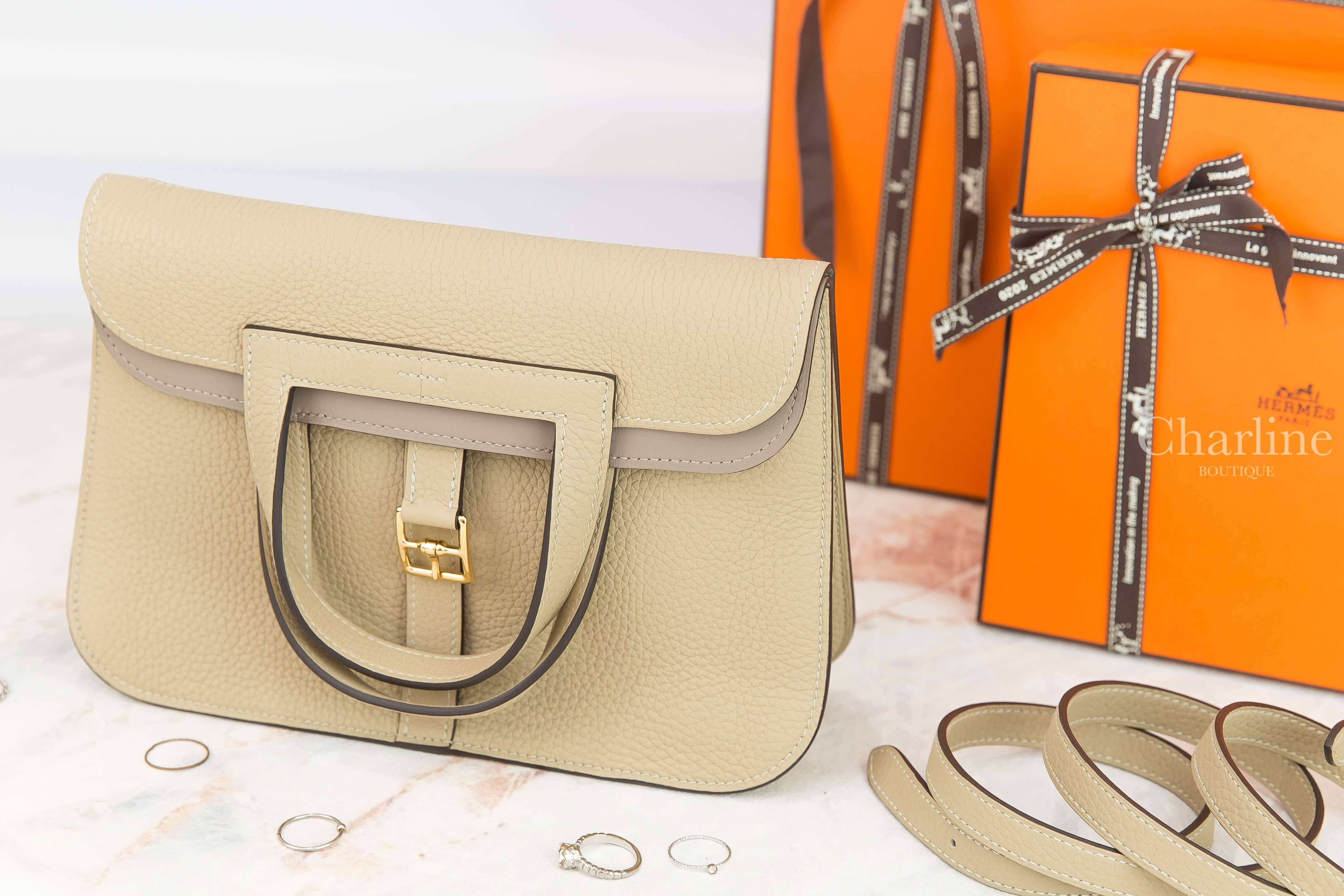 Hermès Sac Halzan 25cm S2 Trench / 18 Etoupe Taurillon Clemence Z刻風衣灰拼大象灰內裡金釦手提肩背包-Charline Boutique 精品代購