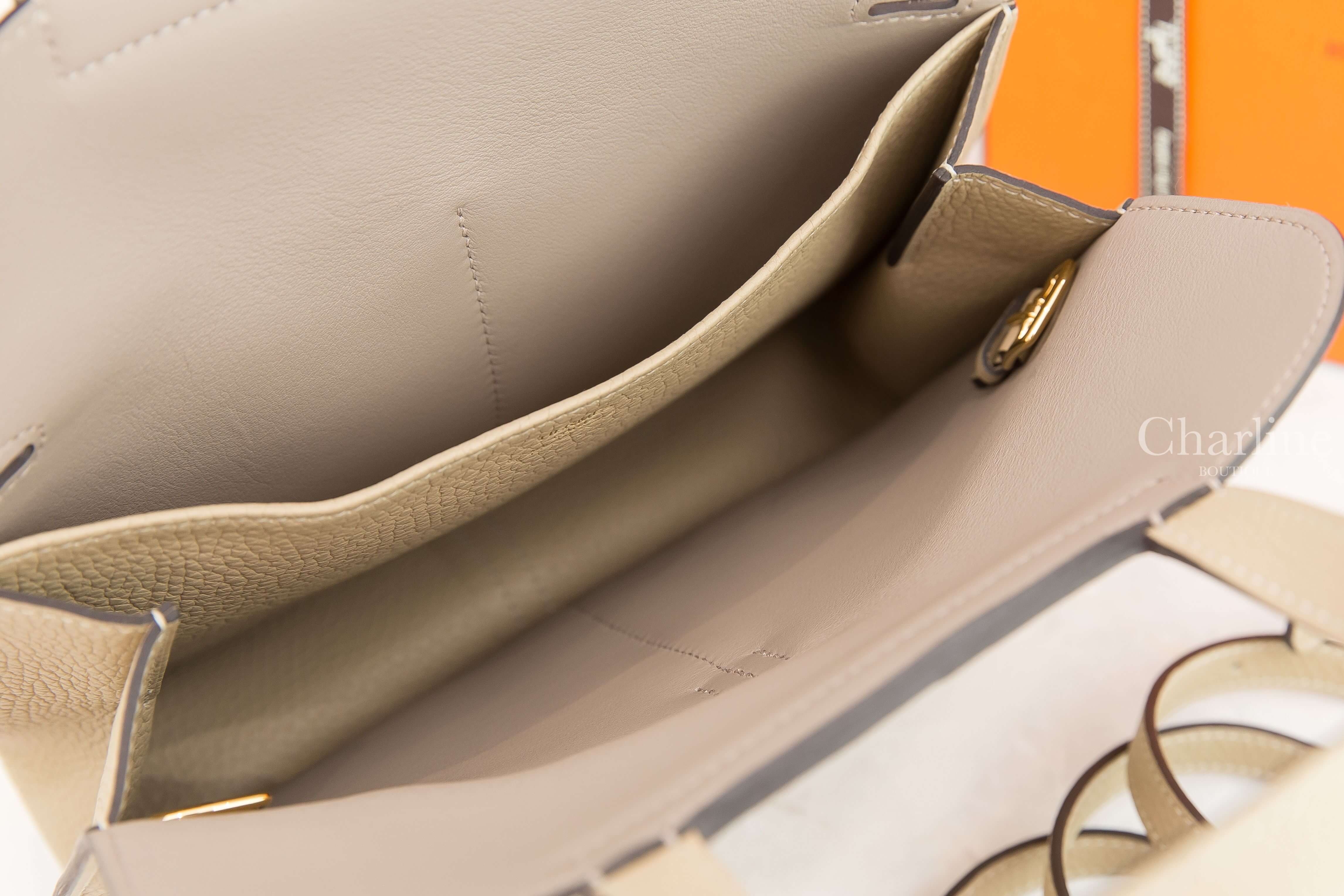 Hermès Sac Halzan 25cm S2 Trench / 18 Etoupe Taurillon Clemence Z刻風衣灰拼大象灰內裡金釦手提肩背包-Charline Boutique 精品代購