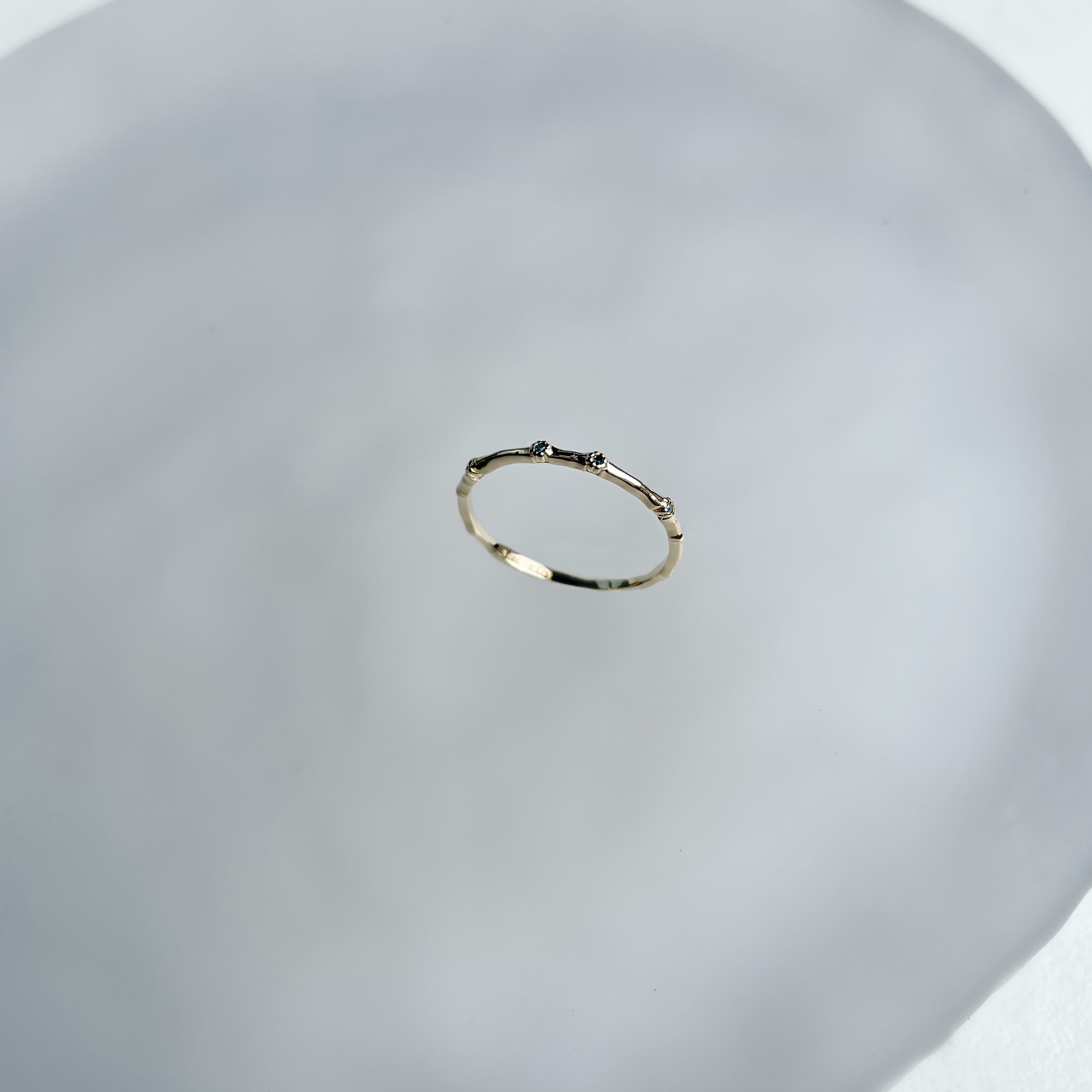 14K竹節小花藍鑽戒指