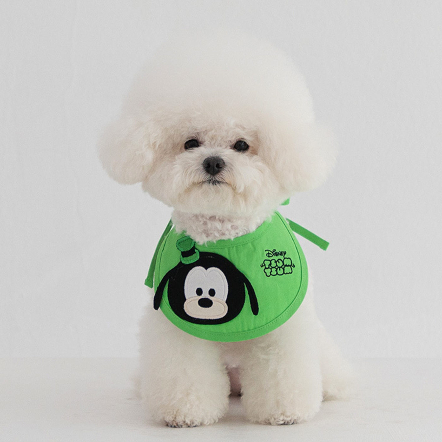 Disney Tsum Tsum 圍兜兜 （高飛狗）