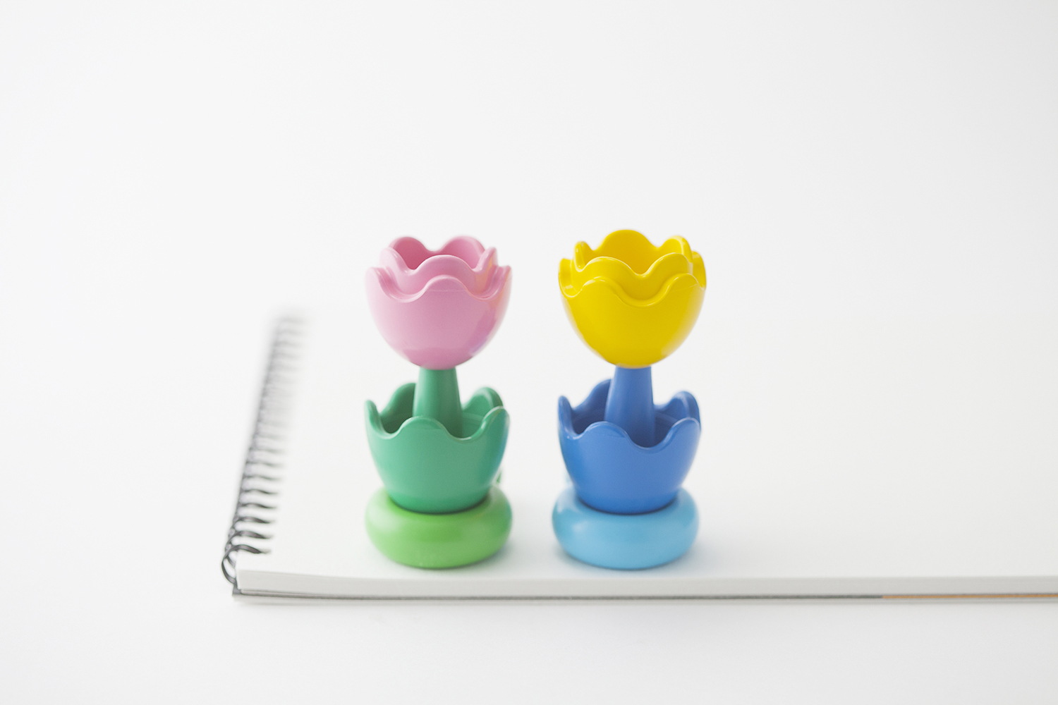 Primomo 普麗貓趣味蠟筆(蛋殼型)12色-附橡皮擦