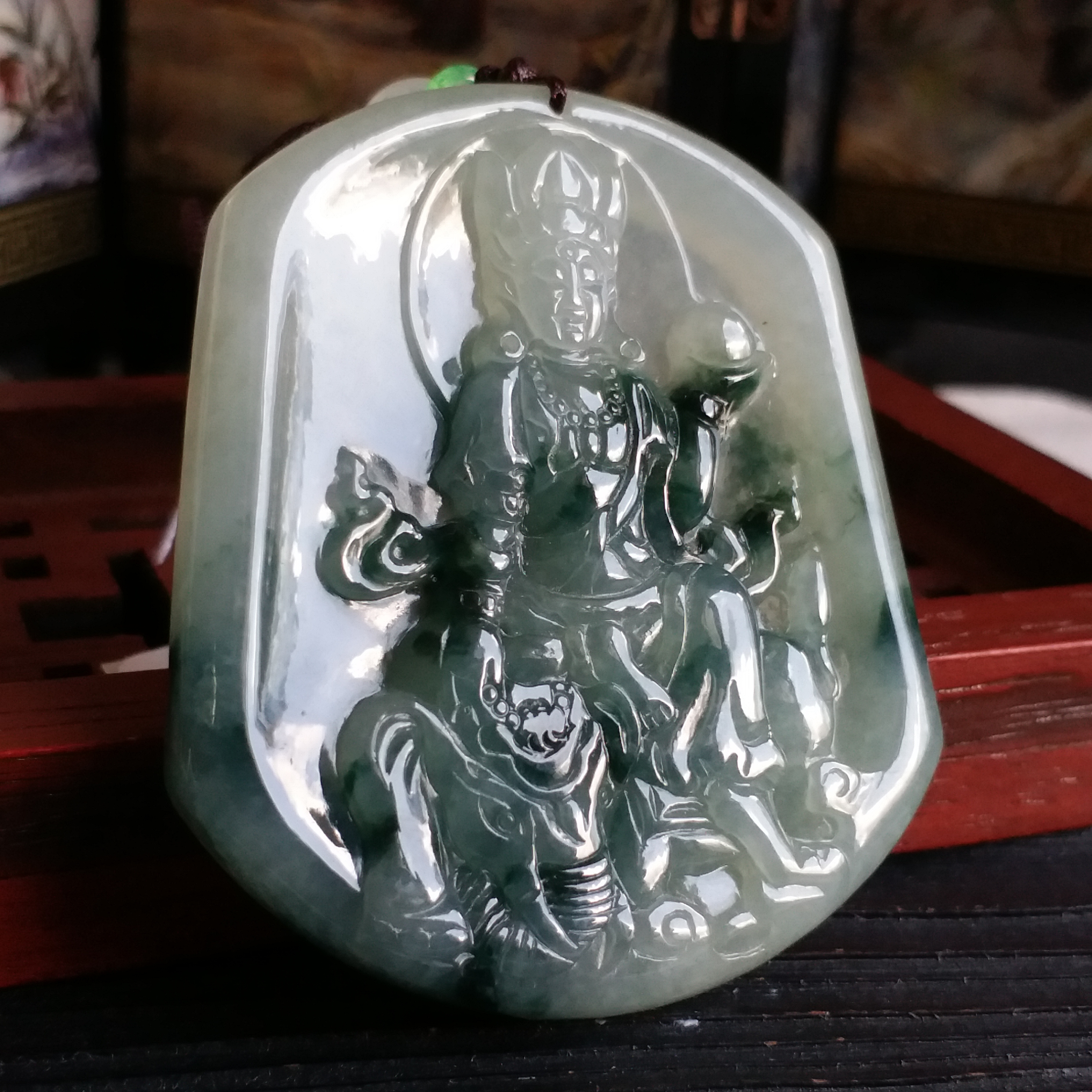 J1799 冰飄花普賢菩薩玉牌 (騎大象)