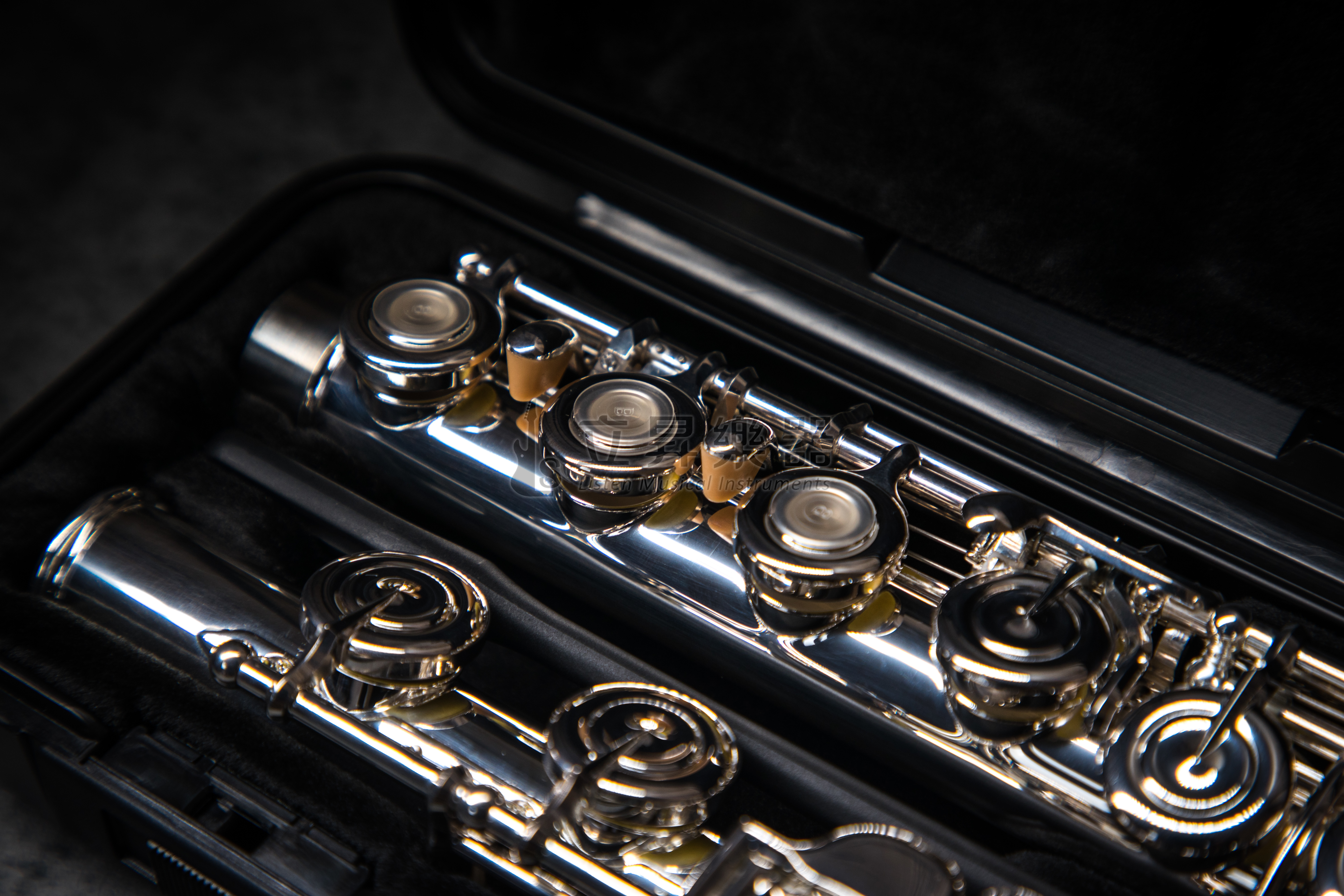 Yamaha 長笛 YAMAHA YFL-372ID 開孔 曲列式按鍵 純銀 & 鎳銀材質 含E鍵 第 3 張圖片｜三峽銅管 / 管樂