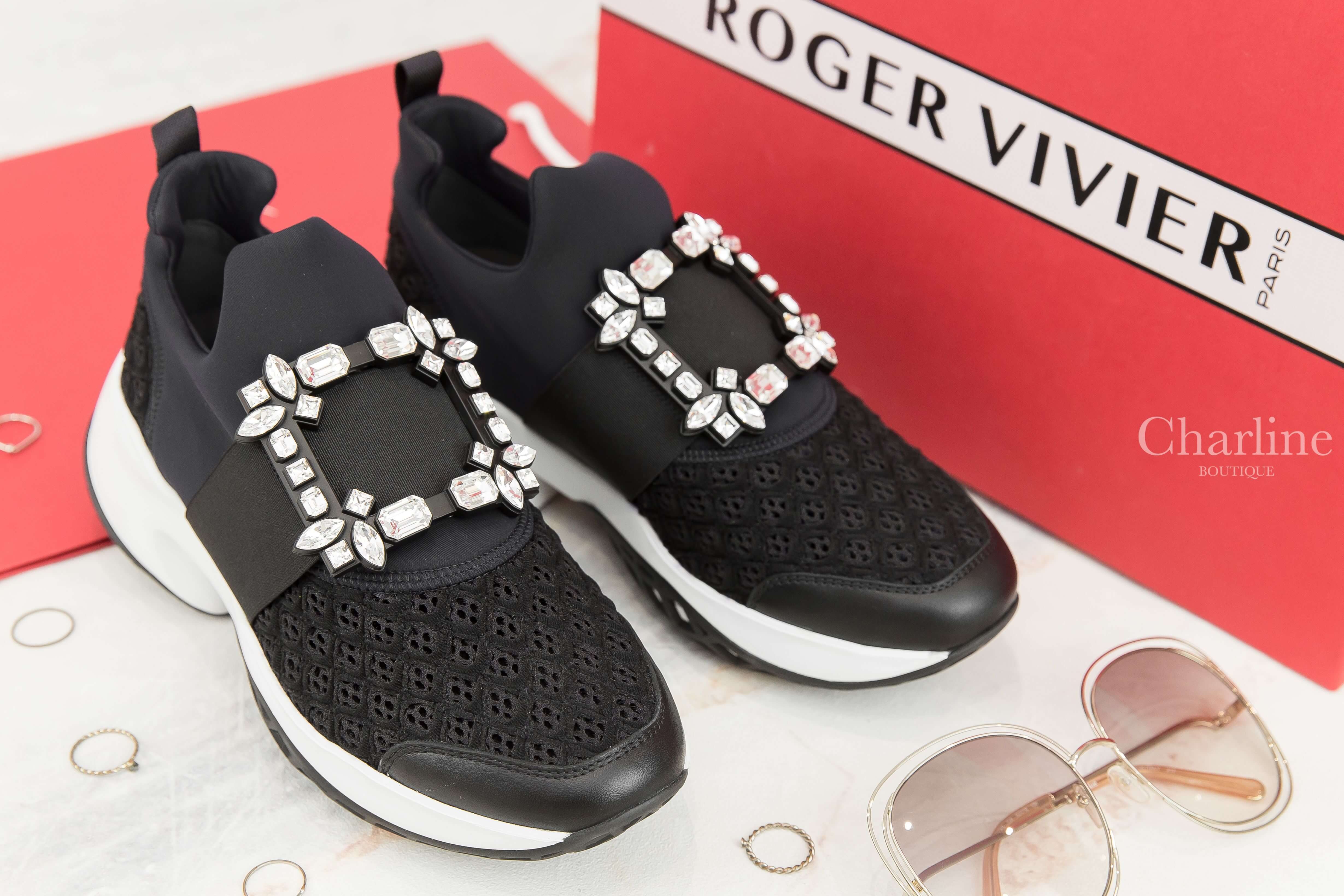 Roger Vivier Viv' Run Strass Buckle Sneakers In Technical Fabrics 黑色水晶方釦太空棉運動鞋-Charline Boutique 精品代購