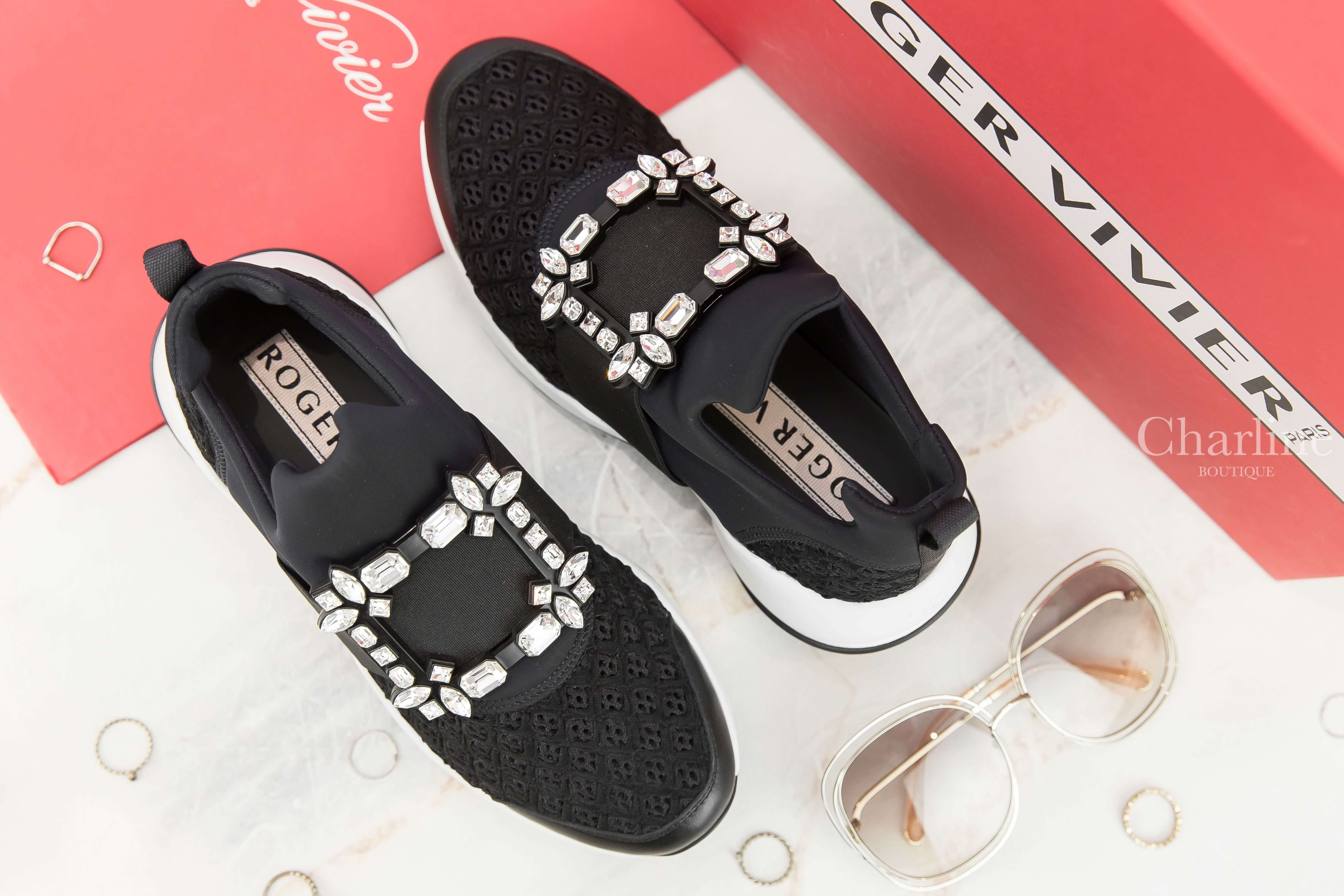 Roger Vivier Viv' Run Strass Buckle Sneakers In Technical Fabrics 黑色水晶方釦太空棉運動鞋-Charline Boutique 精品代購
