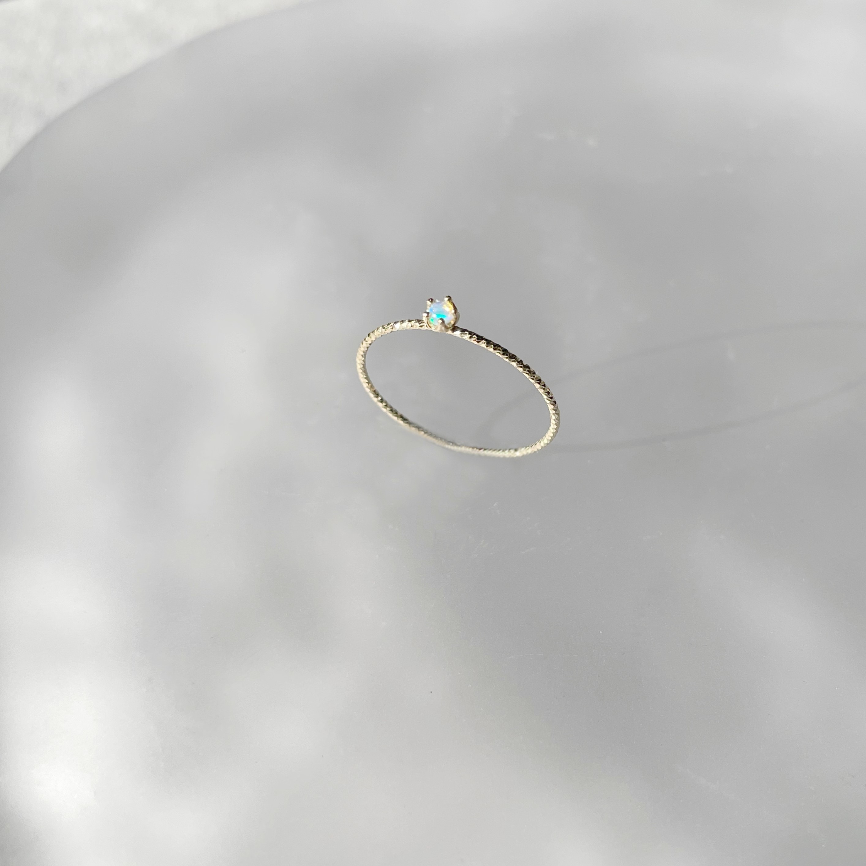 14K亮亮Mini皇冠歐泊戒指