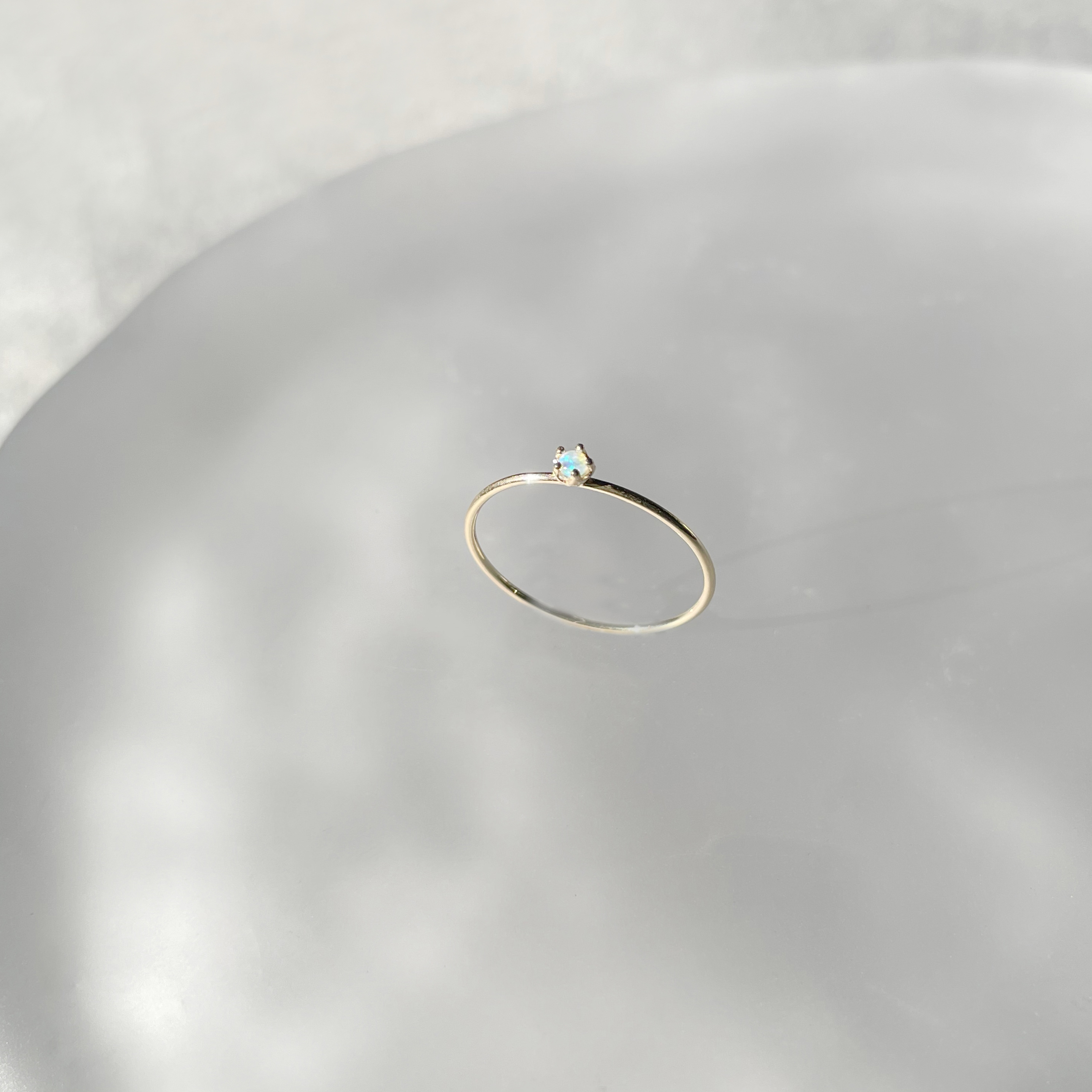 14K光滑Mini皇冠歐泊戒指