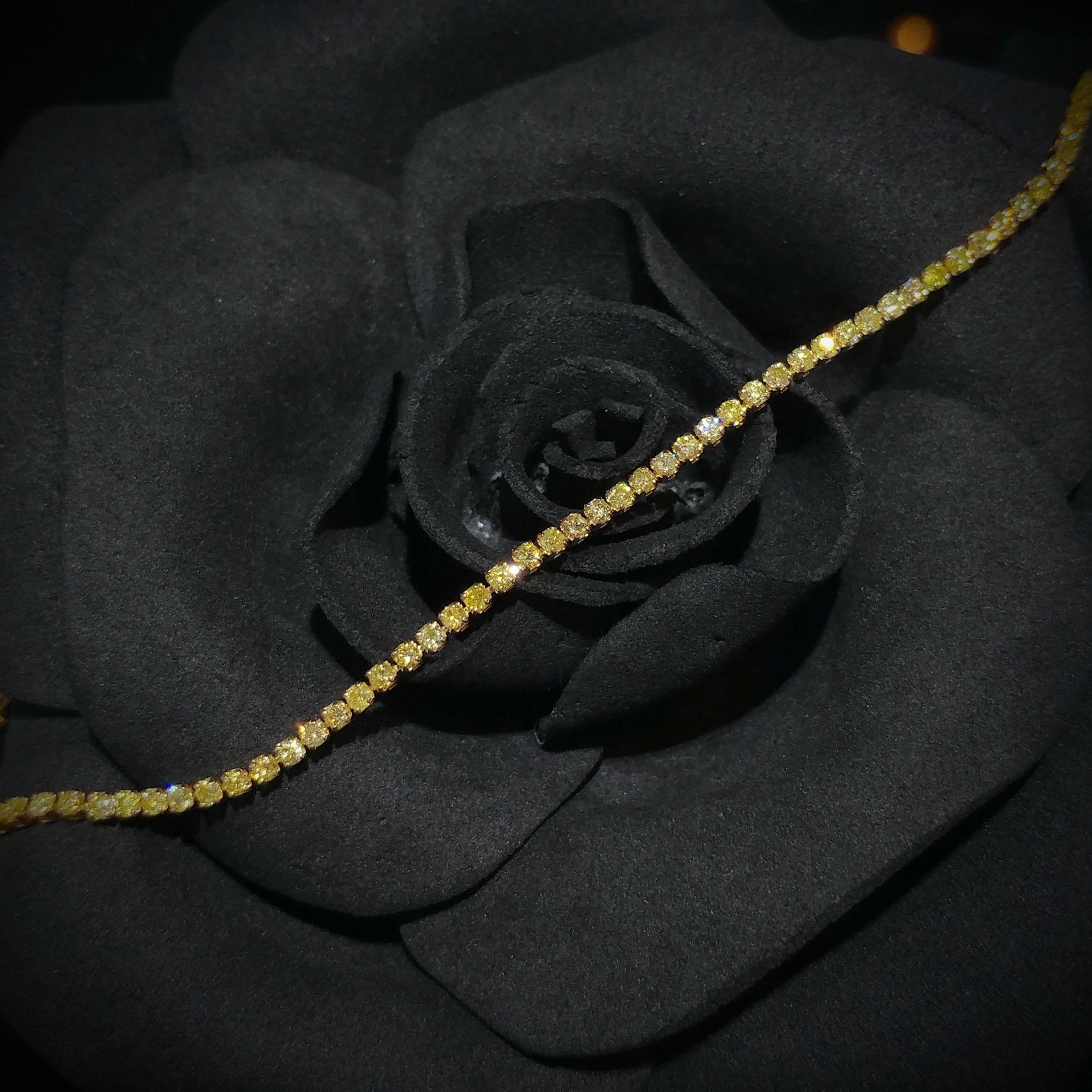 全新18K黃金1卡72份彩黃鑽石手鍊