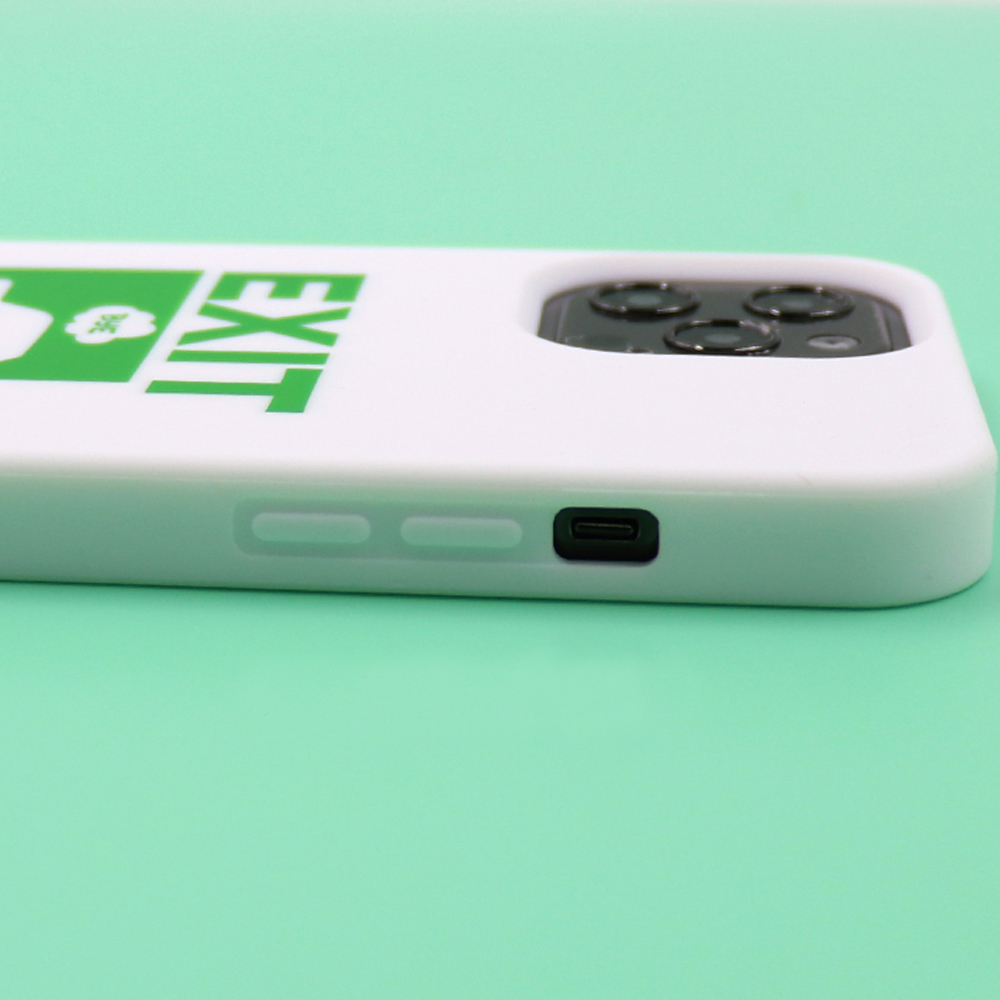 Candies iPhone 12 / 12 Pro - Candies x Cloudfield聯名款 緊急滑板出口(白)