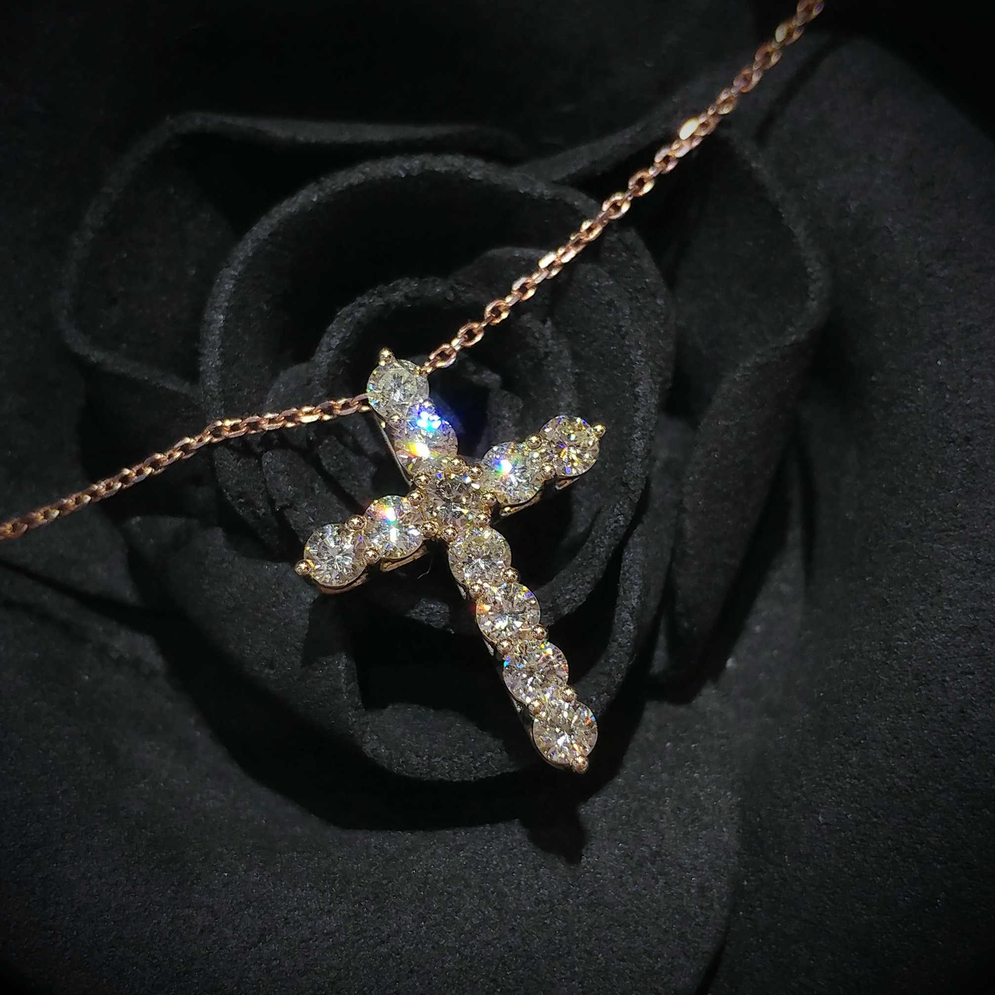 18K Yellow Gold 1.12ct Diamond Pendant