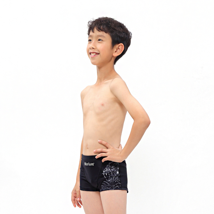 MAR-20135J 小男競賽平口 - Lion