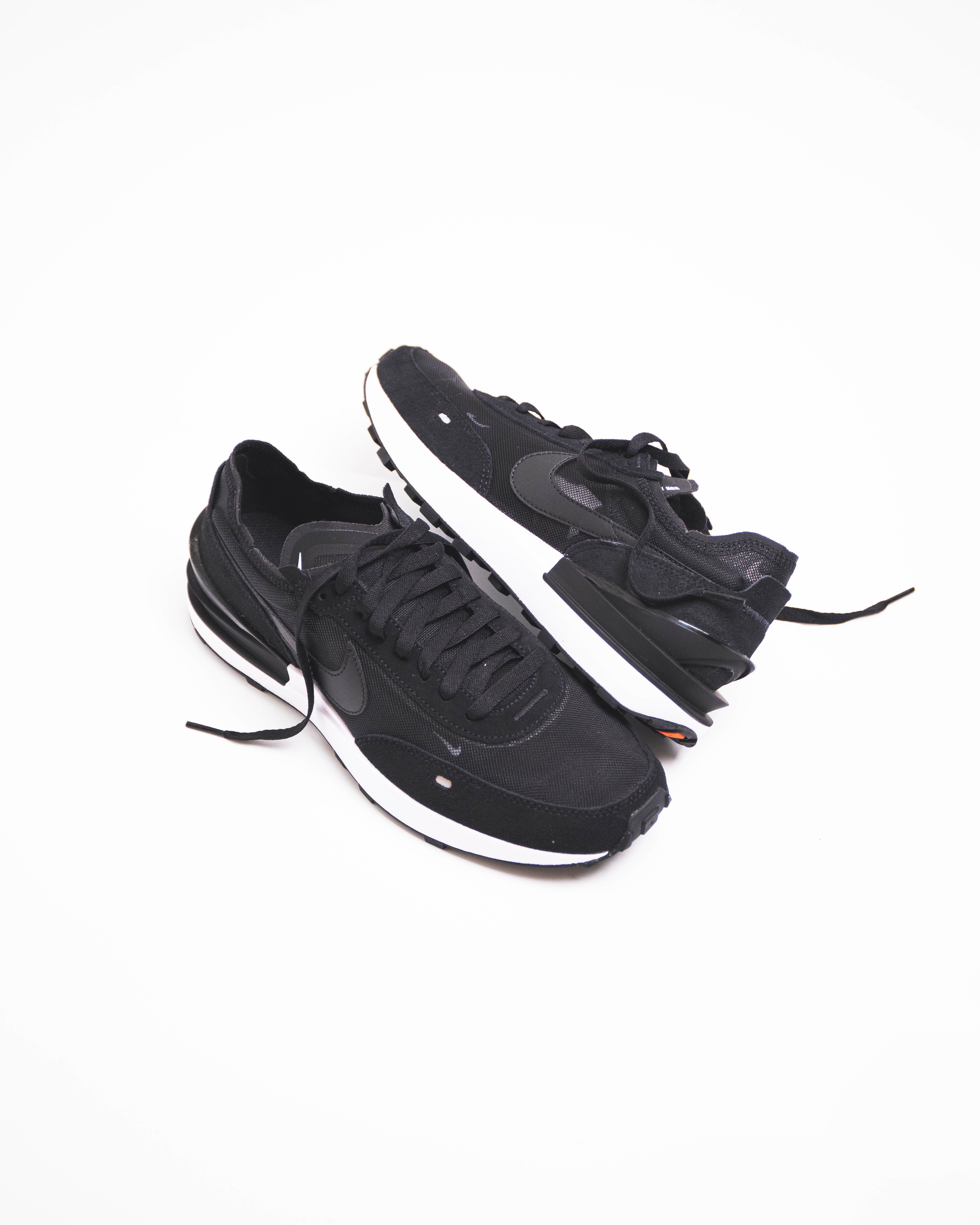 [現貨]  Nike Waffle One "Black White" DA7995-001