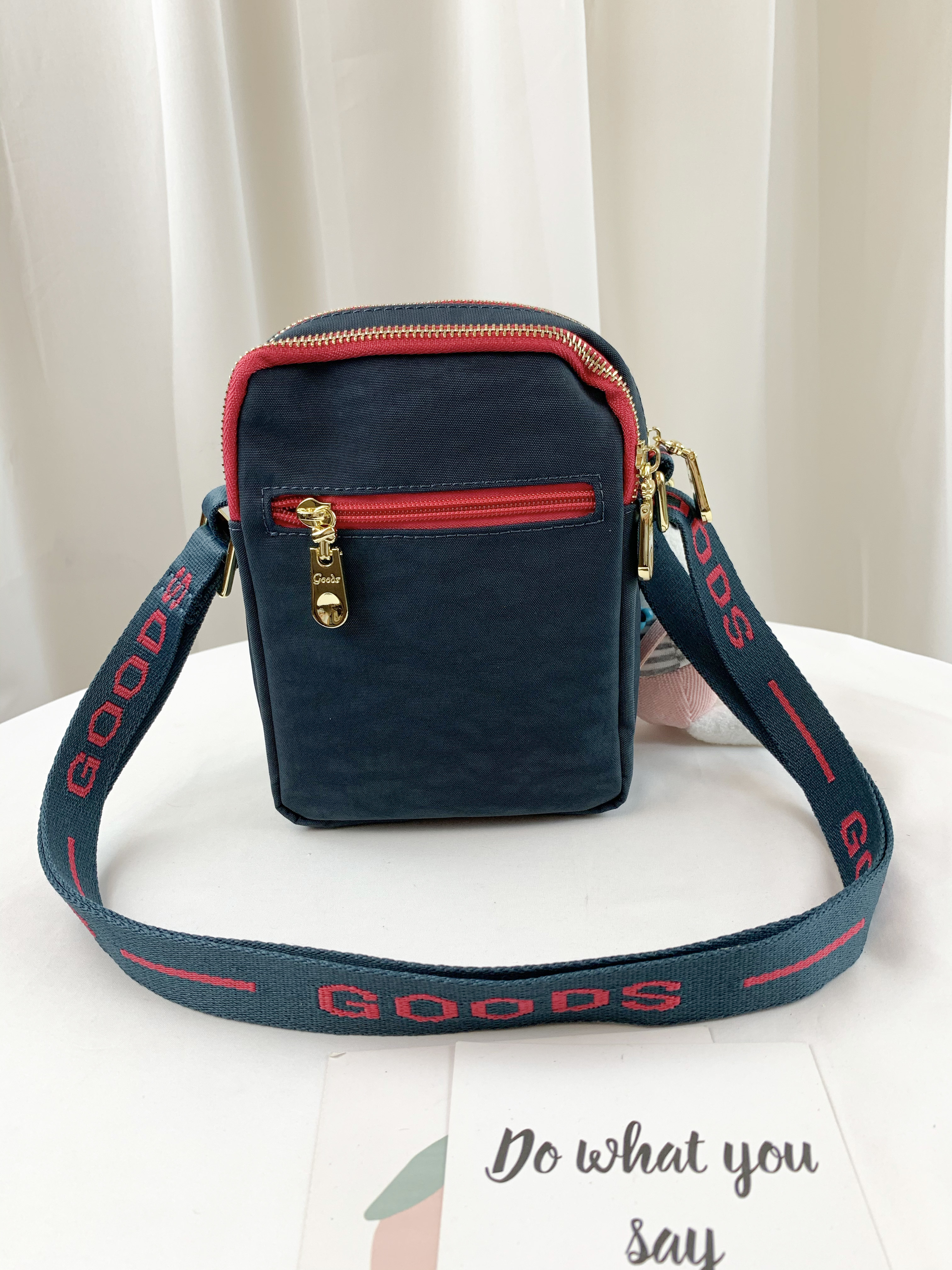 GOODS 織帶綠桃 防潑水側背包 / 手機袋 / 防盜包 附小熊吊飾 #2499