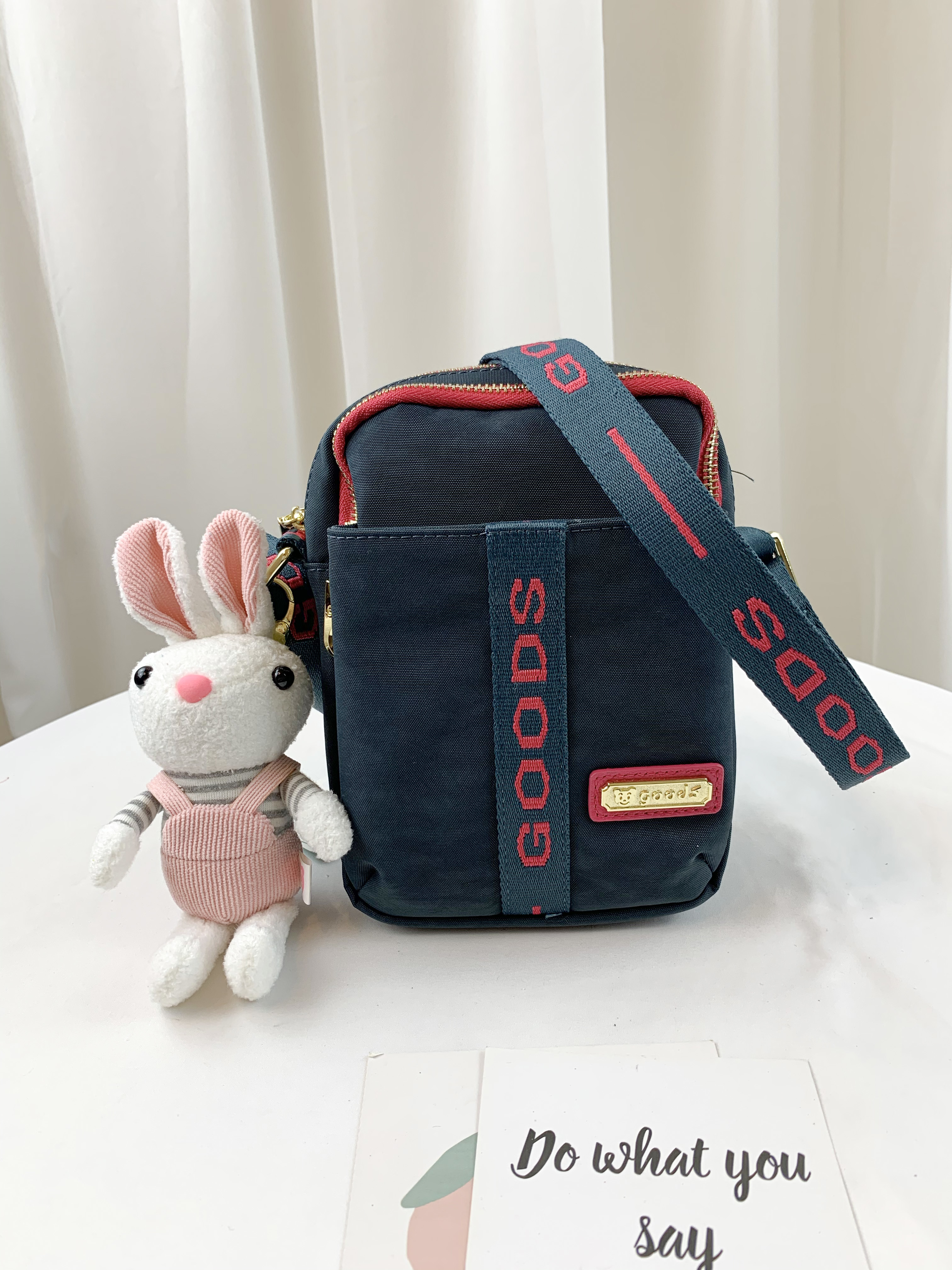 GOODS 織帶綠桃 防潑水側背包 / 手機袋 / 防盜包 附小熊吊飾 #2499