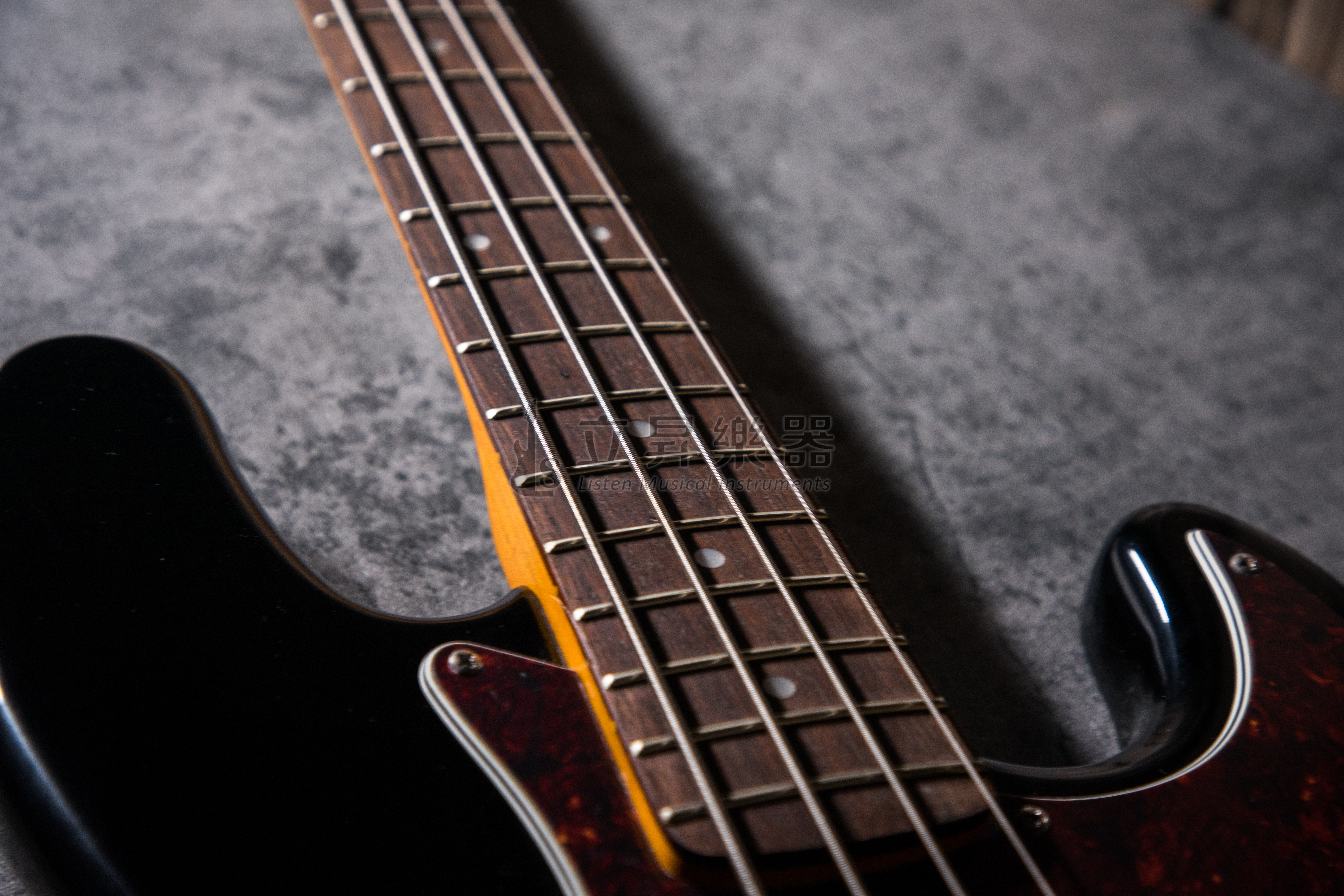 Fender Fender Squier Classic Vibe 60S Jazz Bass LRL BLK 黑色 附RockBag 加厚防潑水琴袋 第 5 張圖片｜三峽吉他 / Bass