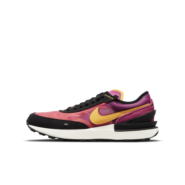 nike waffle one active fuchsia