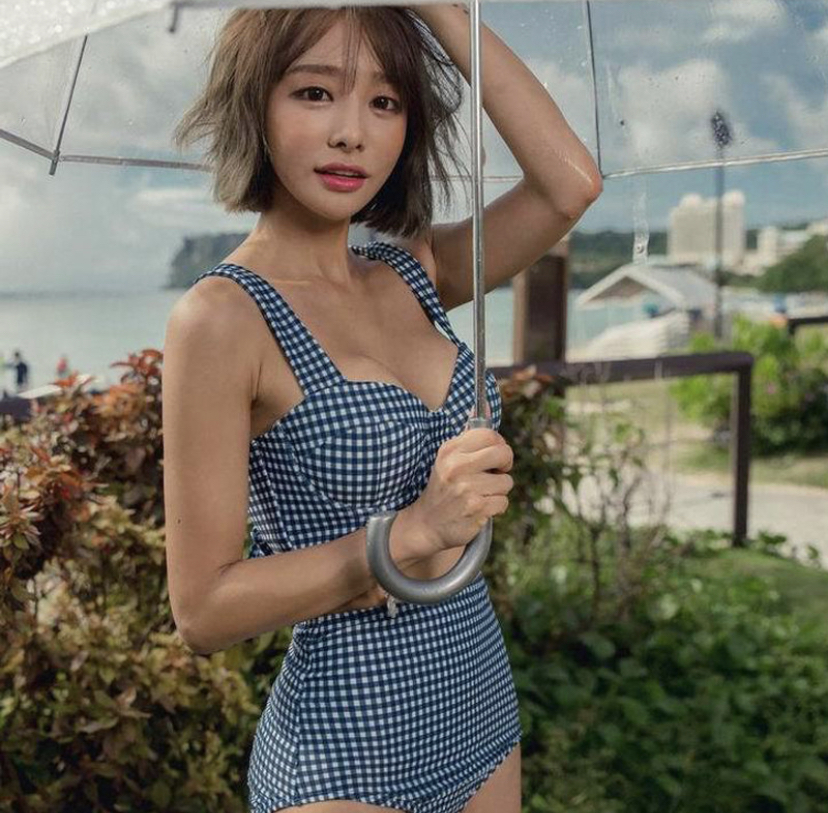 [現貨]格紋馬甲鋼圈集中托高 高腰遮度 比基尼