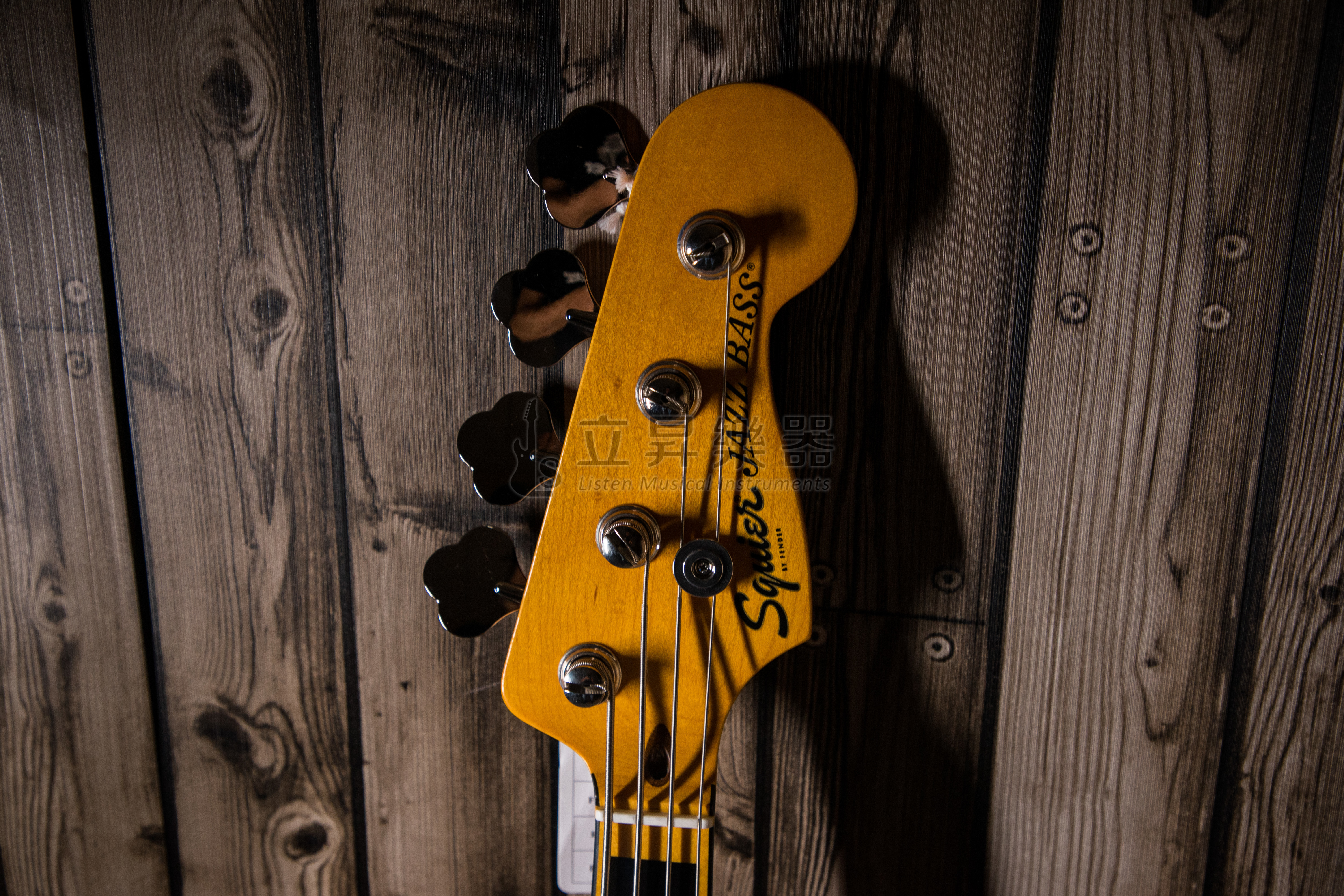 Fender Fender Squier Classic Vibe 70S Jazz Bass MN 3TS 夕陽漸層色 附RockBag 加厚防潑水琴袋 第 4 張圖片｜三峽吉他 / Bass