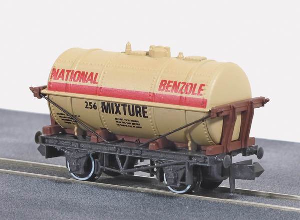Peco NR-P162 N規 Petrol Tank Wagon National Benzole