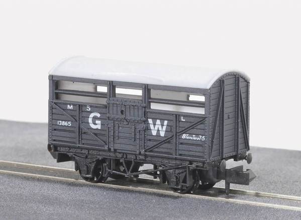 Peco NR-45W N guage Cattle Truck  GW  dark grey