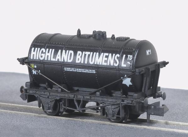 Peco NR-P176A N規 Highland Bitumens Tank Wagon
