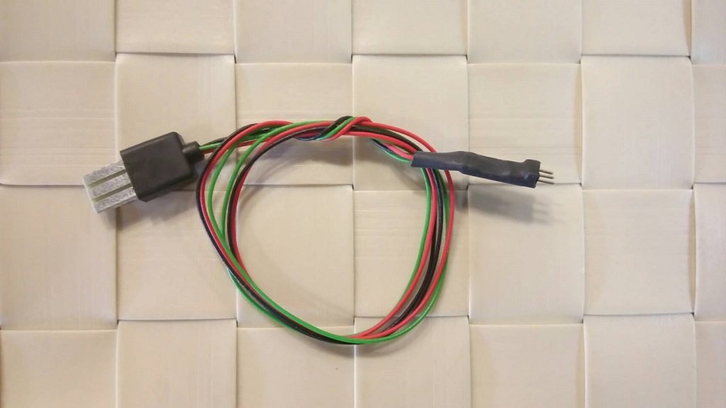 Roco 岔軌驅動器與晶片的連接線.硬軌