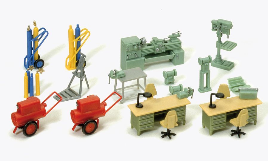 Preiser 17185 HO scale, Furnishing workshop: welding device, machines and desk, kit