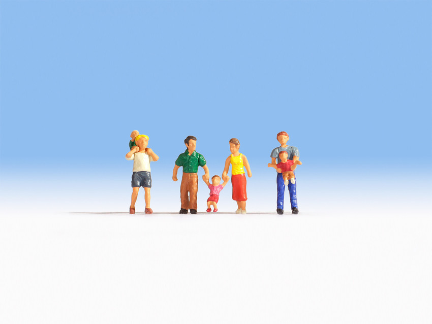 Noch 15592 HO scale,  Parents & Children 3