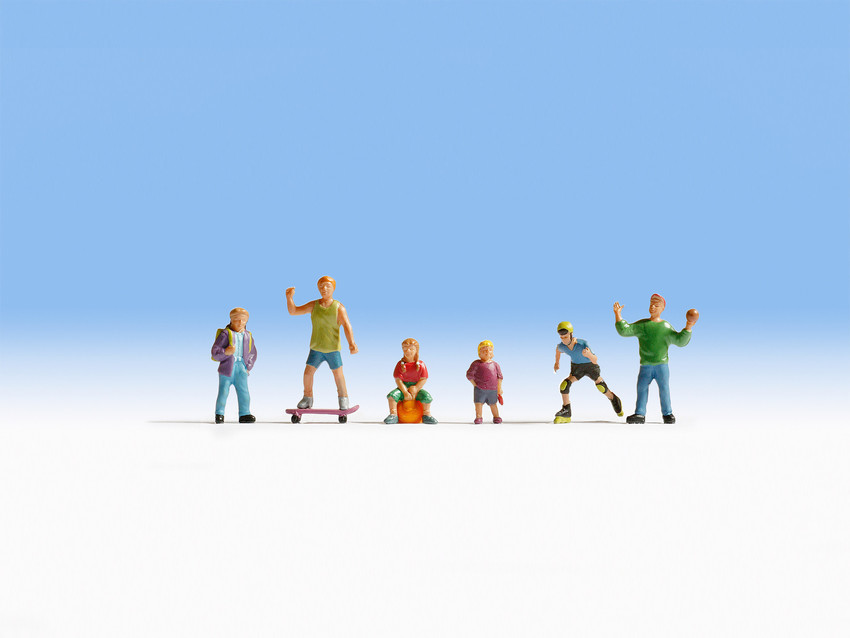 Noch 15810 HO scale, Playing Children