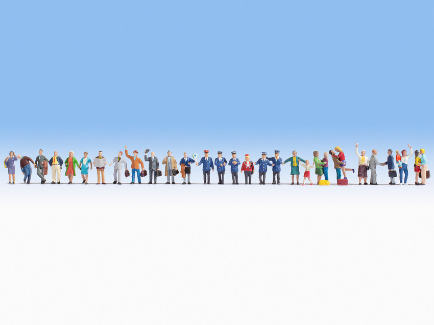 Noch 16041 HO scale, Mega-Spar-Set “Auf dem Bahnhof”